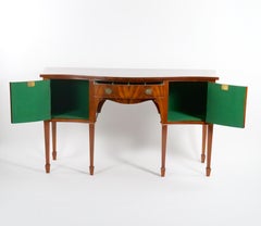 Early 20th Century George III Flame Mahogany Serpentine Sideboard / Server