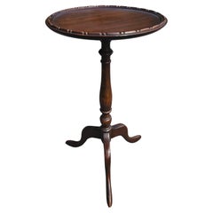 Early 20th Century George III Style Mahogany Refinished Candle Stand