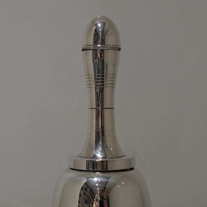 Art Deco Early 20th Century George V Silver Plate Bell Formed Cocktail Shaker, circa 1935 For Sale