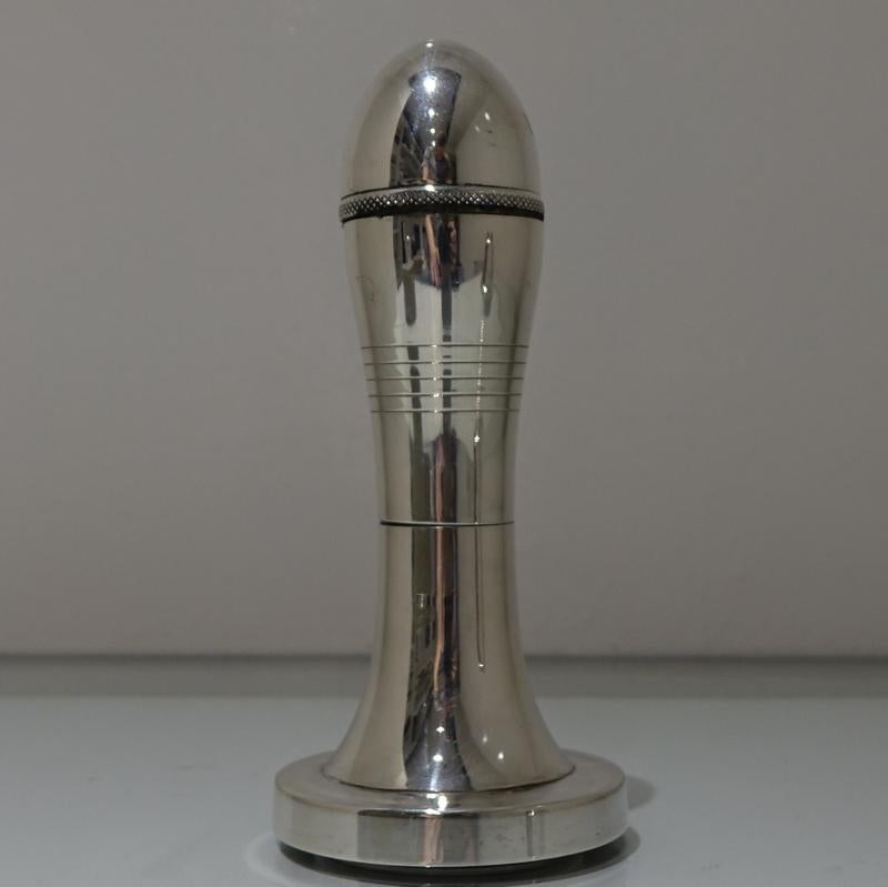 Early 20th Century George V Silver Plate Bell Formed Cocktail Shaker, circa 1935 For Sale 2