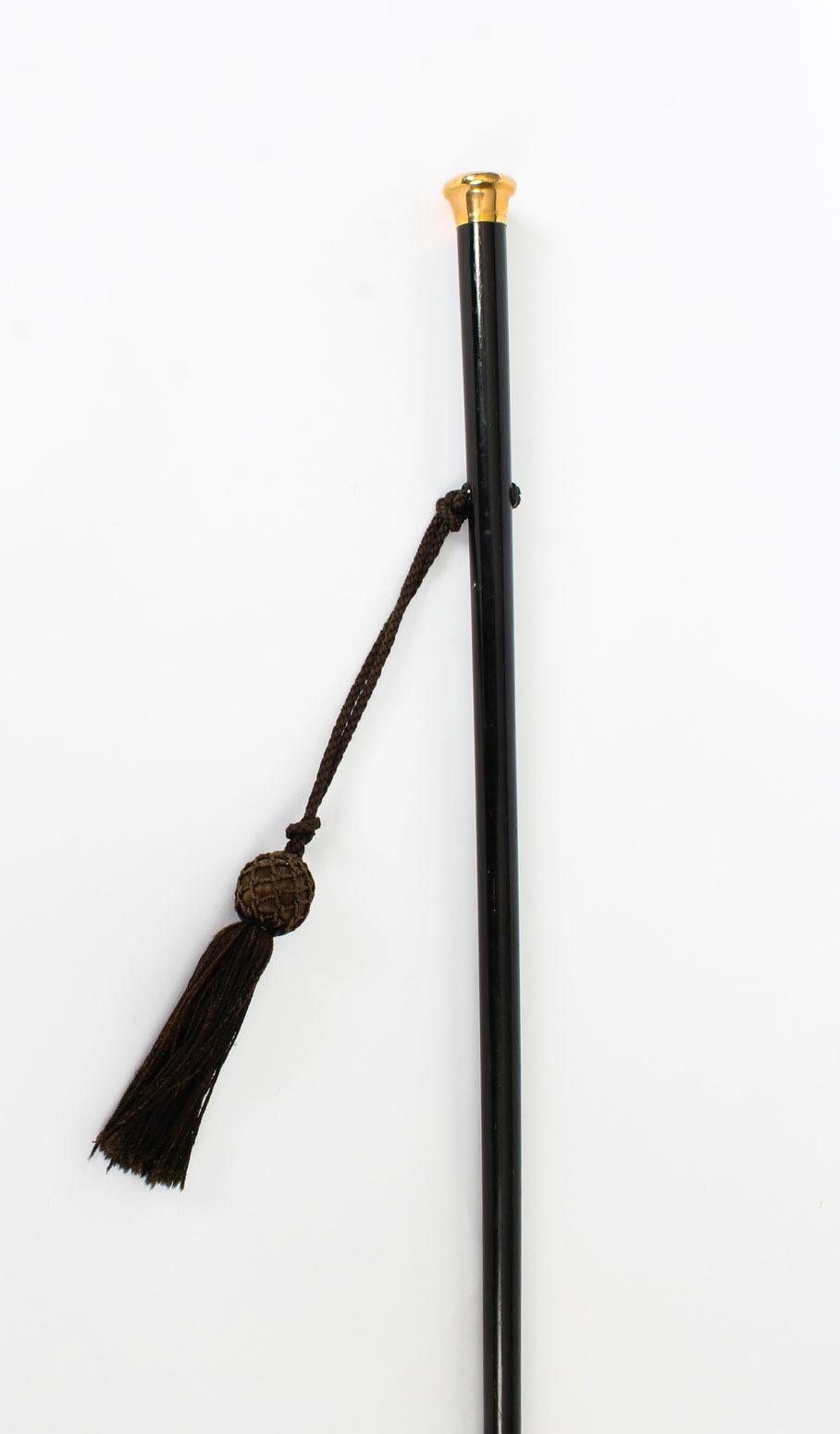 This is a superb antique George V ebonised walking stick with a 9ct gold handle, C1915 in date.

Add this wonderful cane to your collection.

Condition:
In excellent condition with only minor signs of wear commensurate with age and