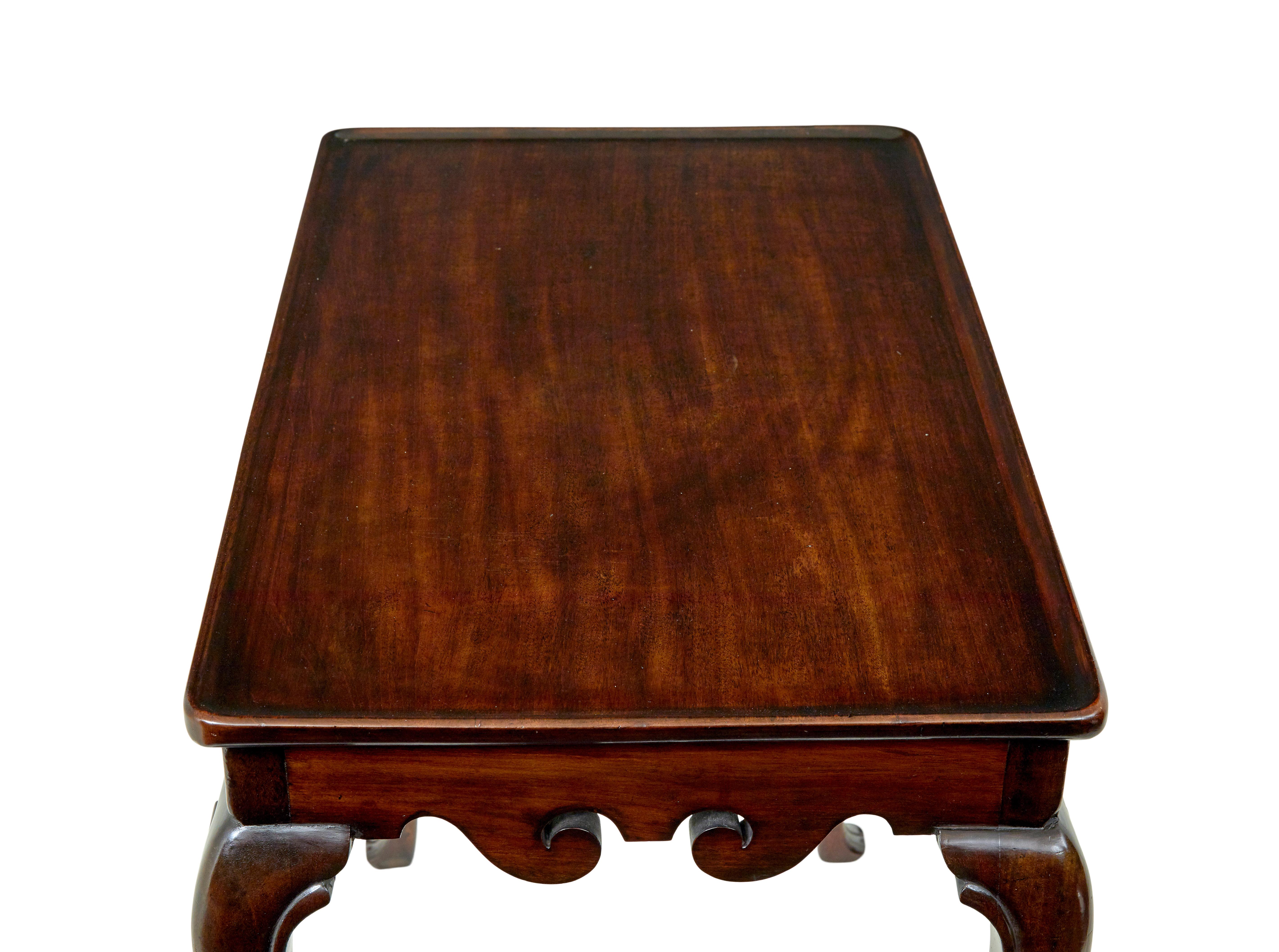 Irish Early 20th century Georgian influenced silver table For Sale