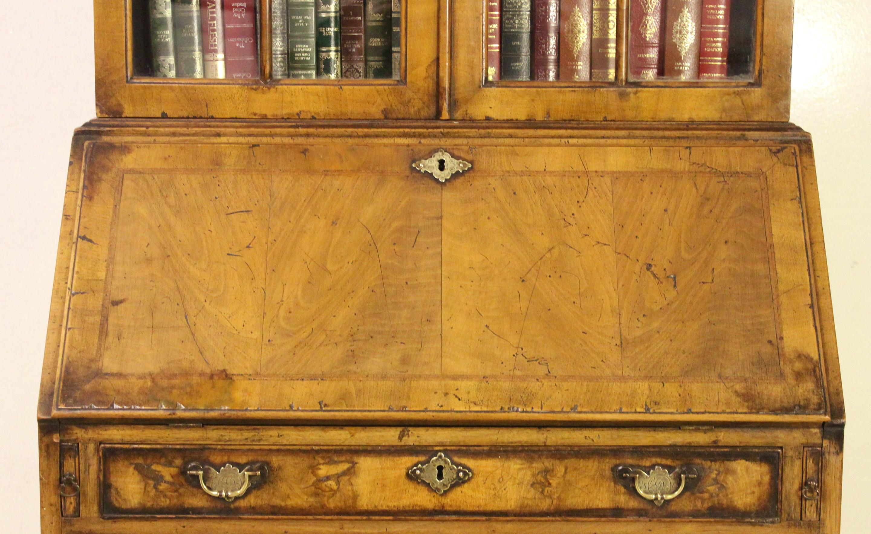 Early 20th Century Georgian Style Burr Walnut Bureau Bookcase For Sale 3
