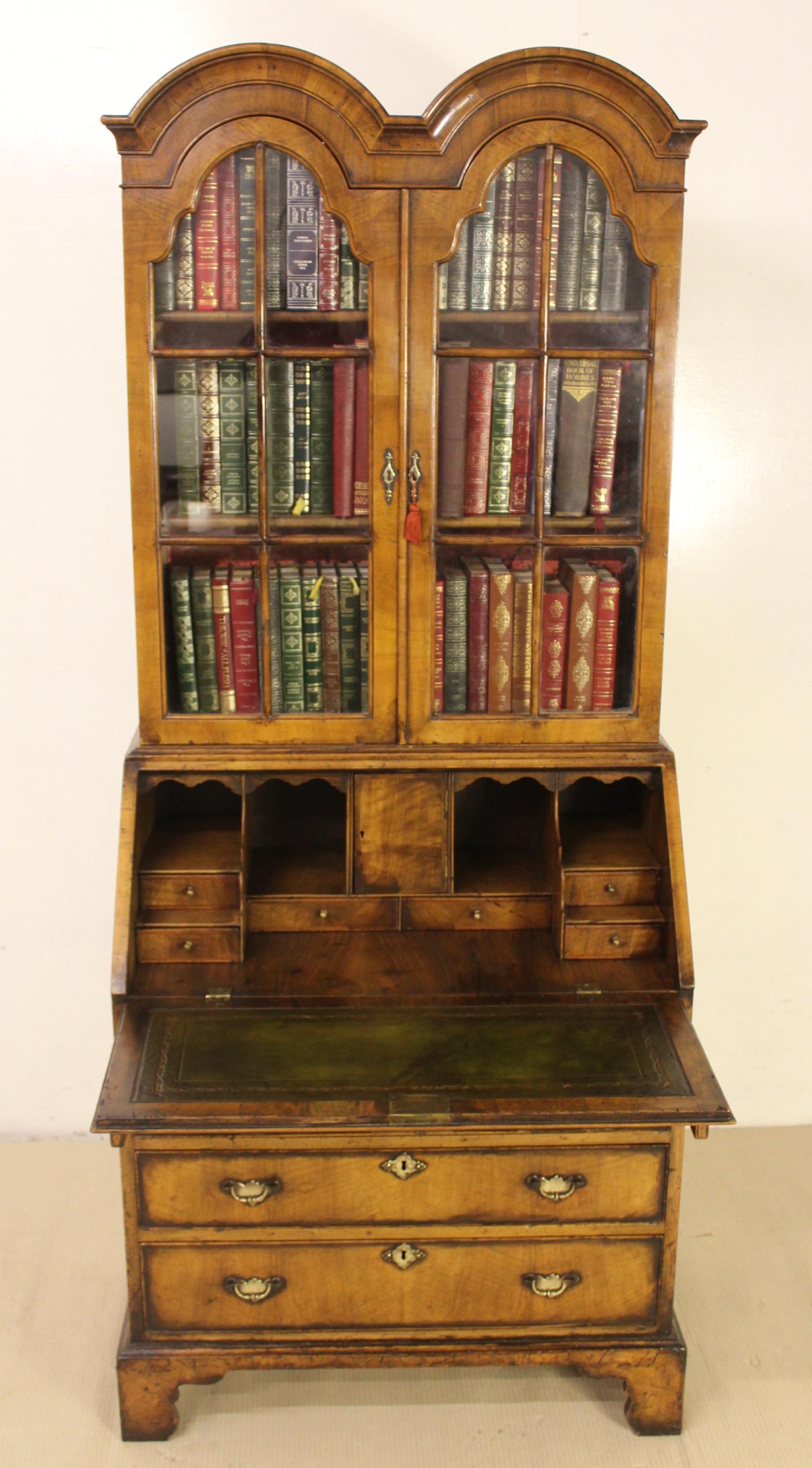 Early 20th Century Georgian Style Burr Walnut Bureau Bookcase For Sale 4