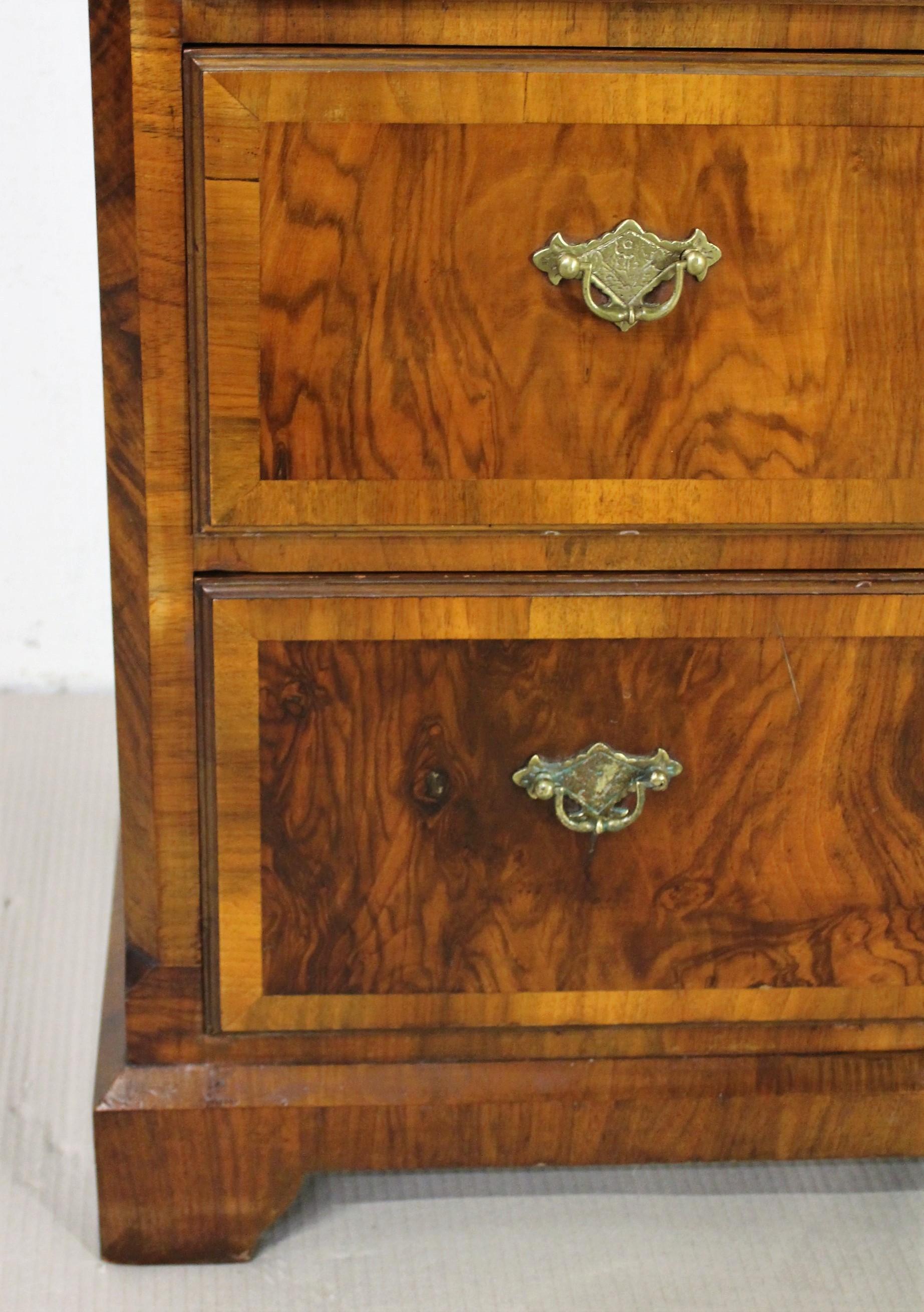 English Early 20th Century Georgian Style Burr Walnut Chest on Chest