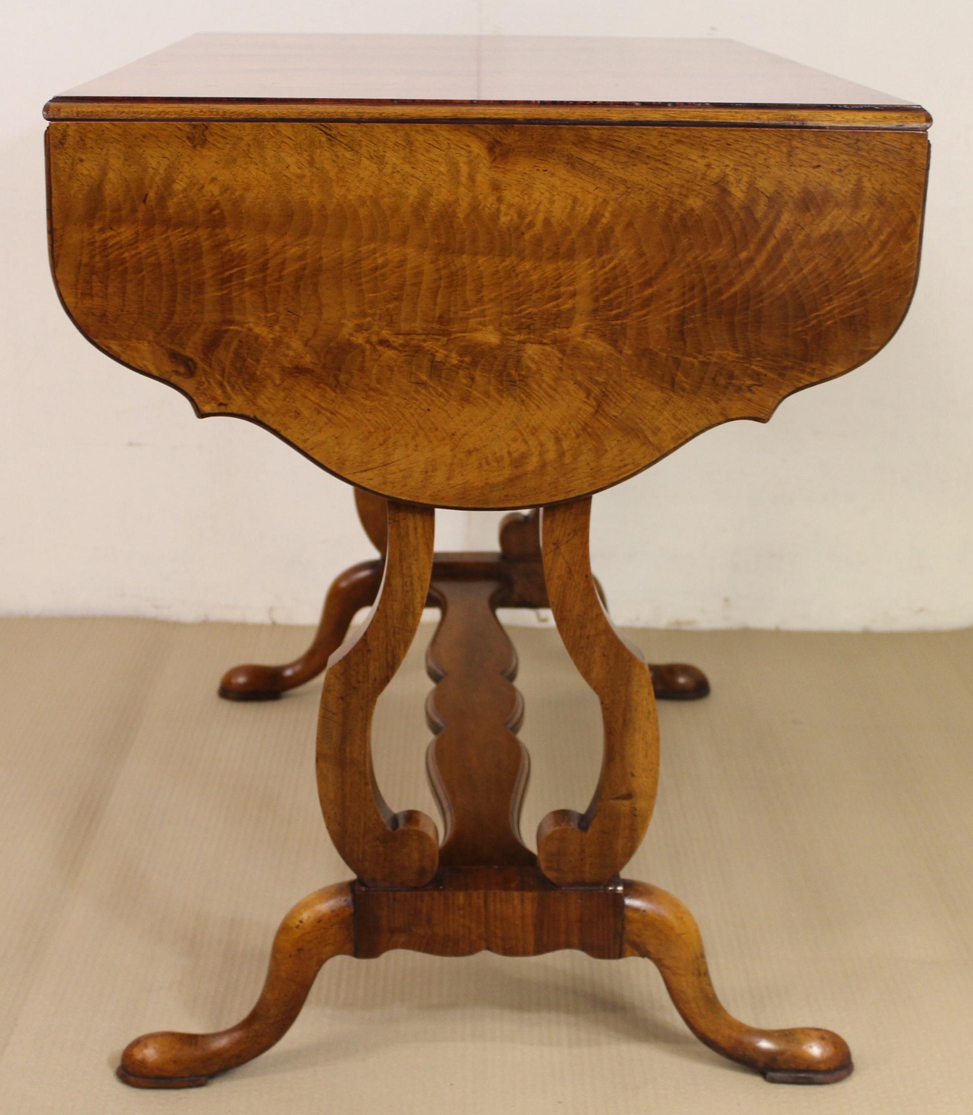 Early 20th Century Georgian Style Burr Walnut Sofa Table 9