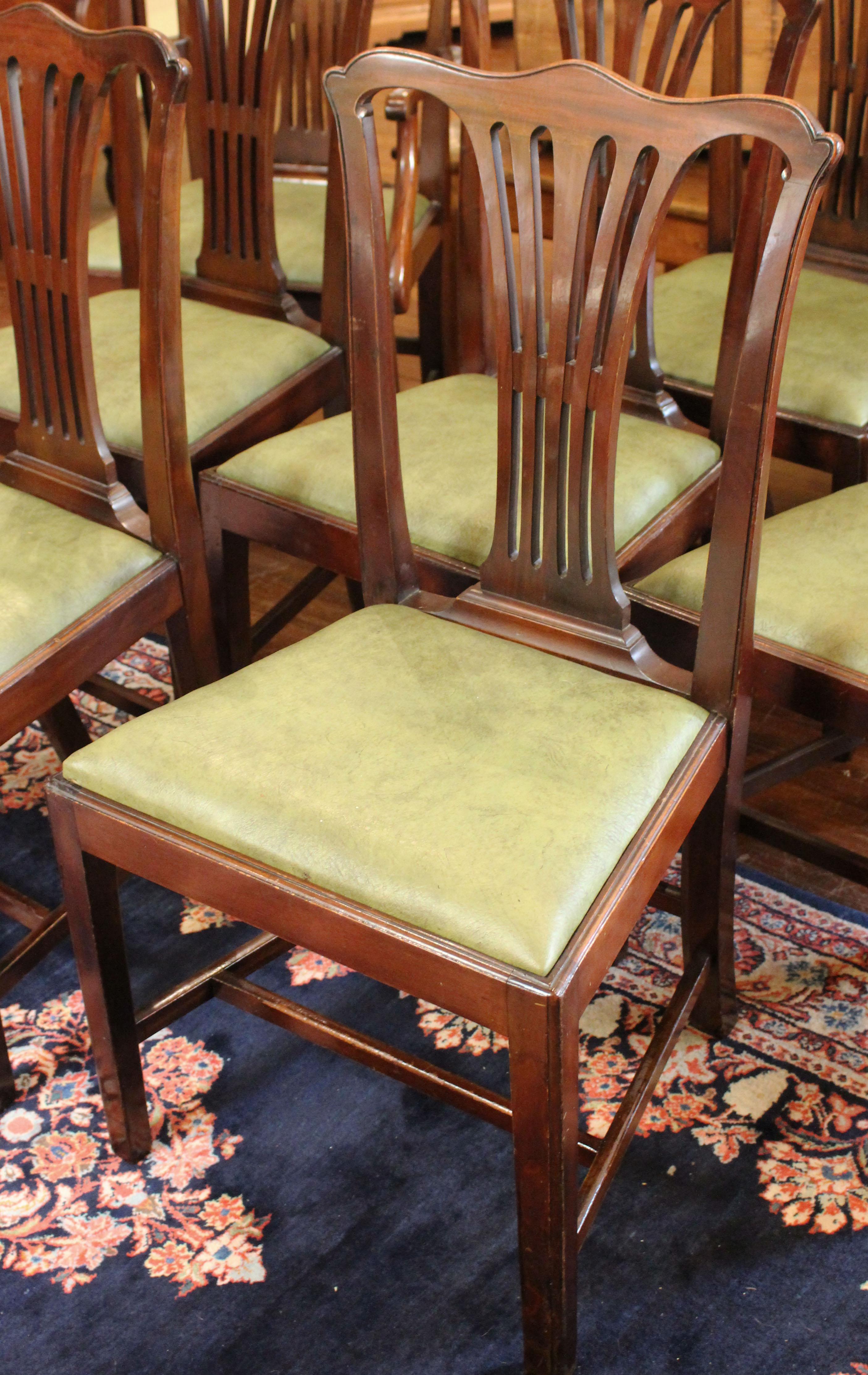 English Early 20th Century Georgian Style Dining Chairs, Set of 8