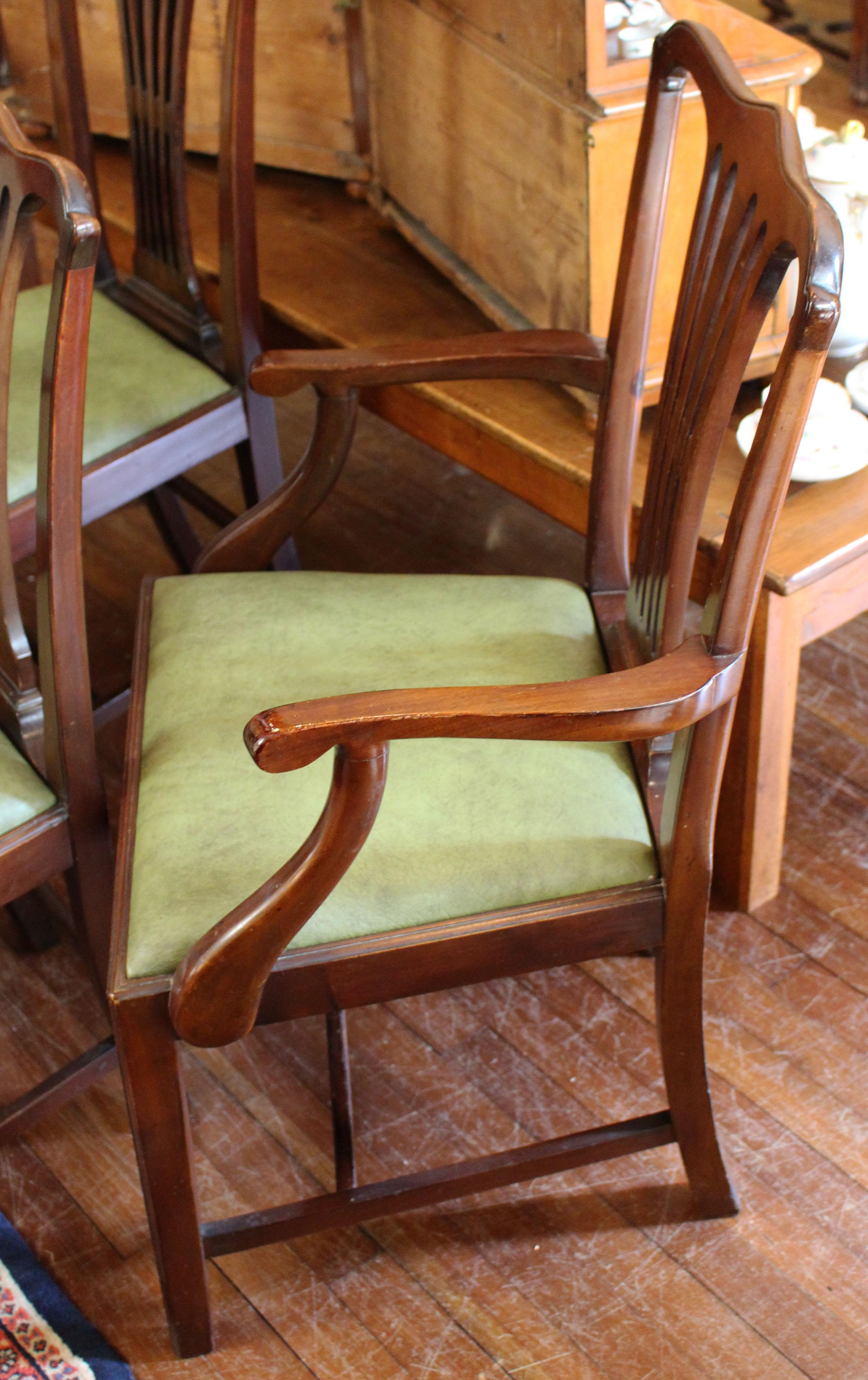 Early 20th Century Georgian Style Dining Chairs, Set of 8 In Good Condition In Chapel Hill, NC