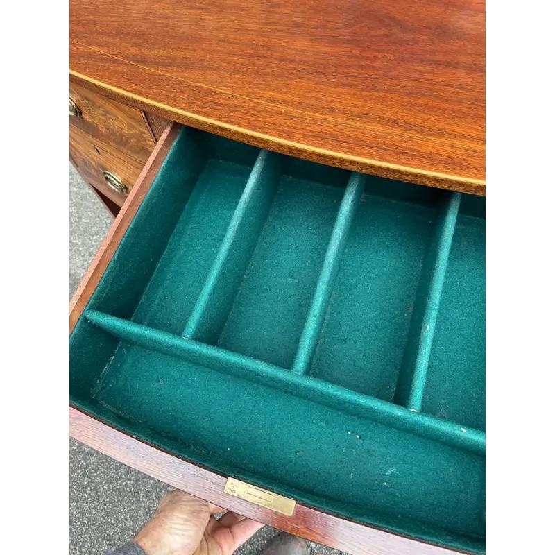 Early 20th Century Georgian Style Sideboard For Sale 5