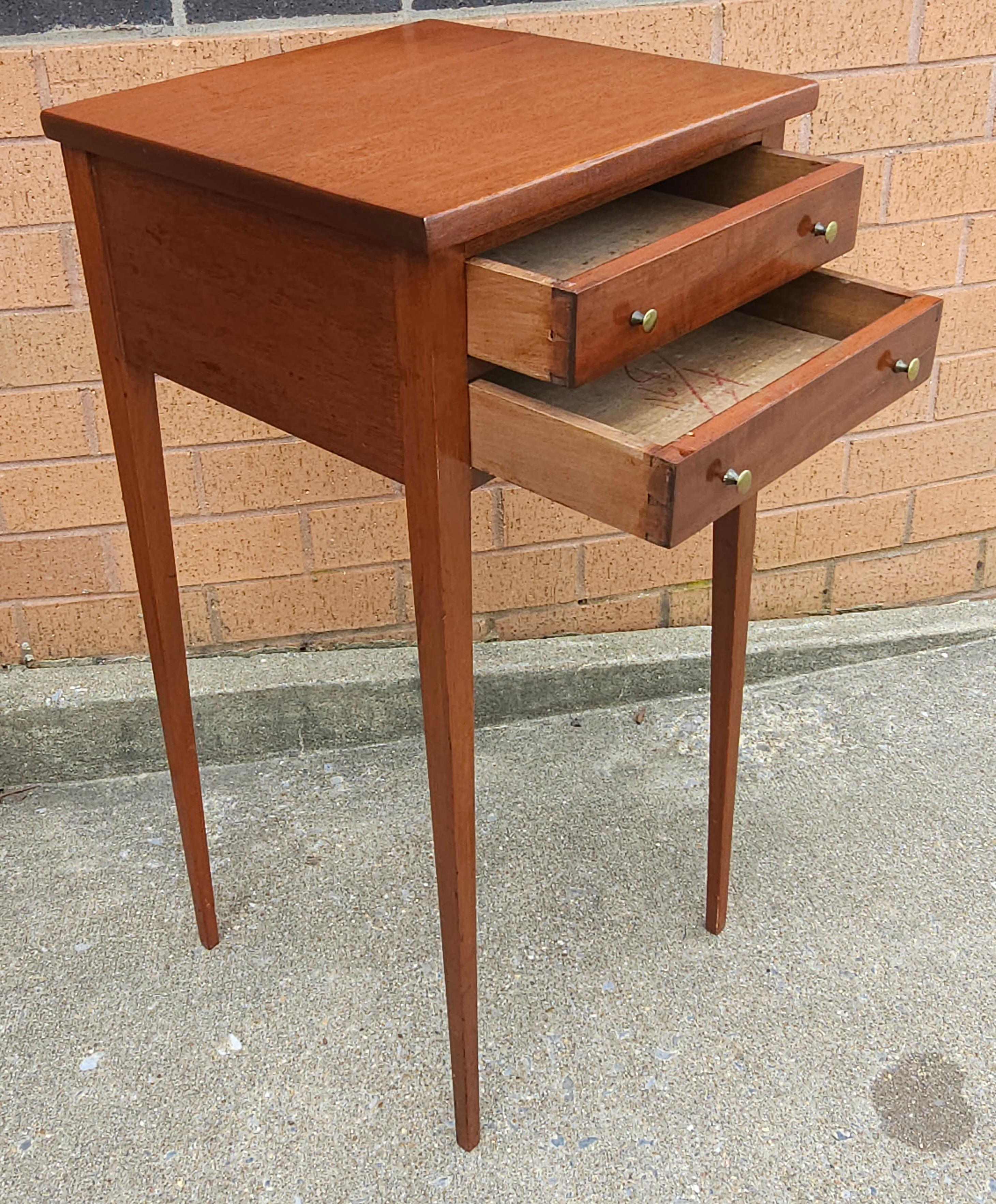 Unknown Early 20th Century Georgian Style Two-Drawer Mahogany Side Table For Sale