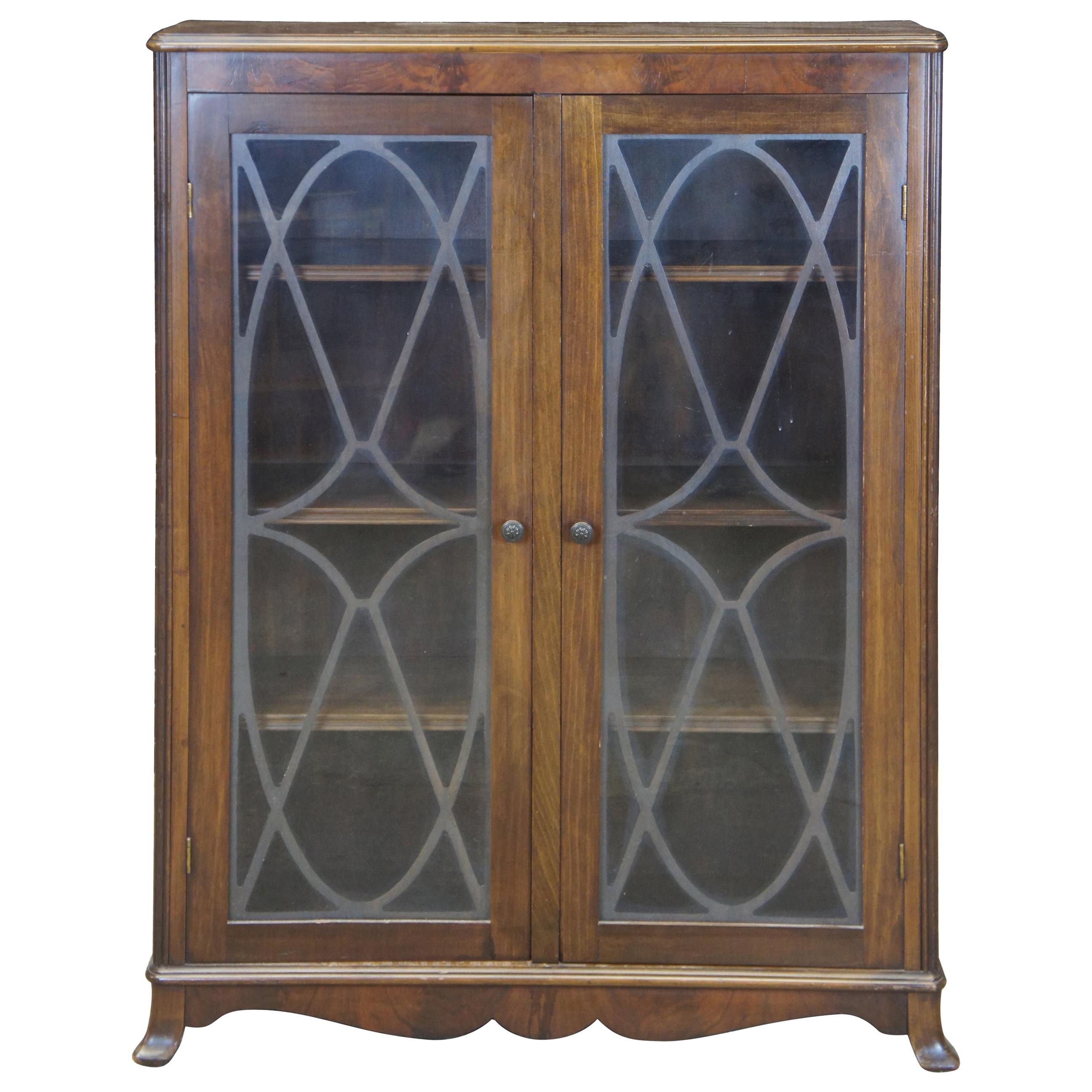 Early 20th Century Georgian Style Walnut Library Bookcase Display Cabinet