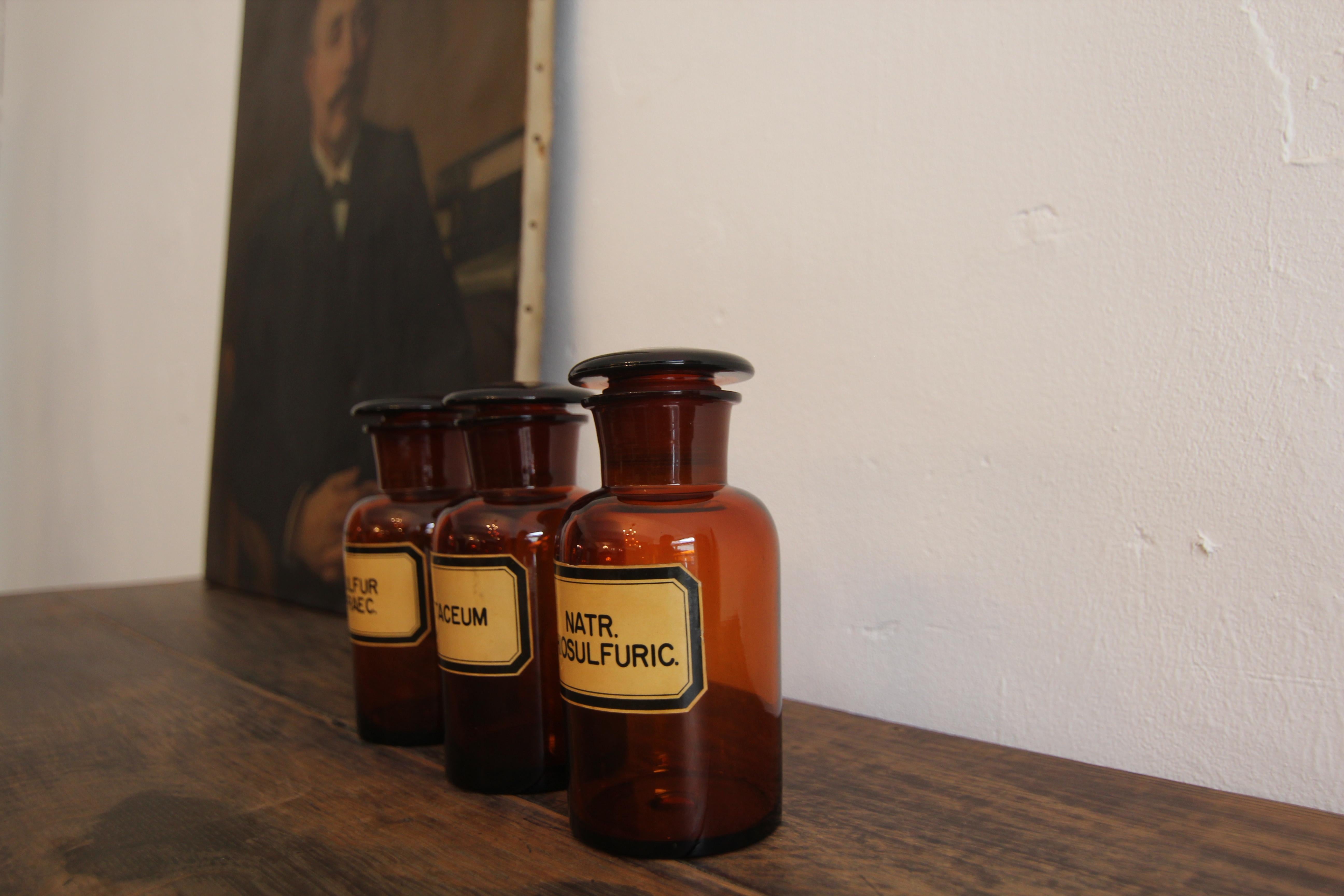 Verre Ensemble de 3 pots en verre d'apothicaire allemands du début du 20e siècle en vente
