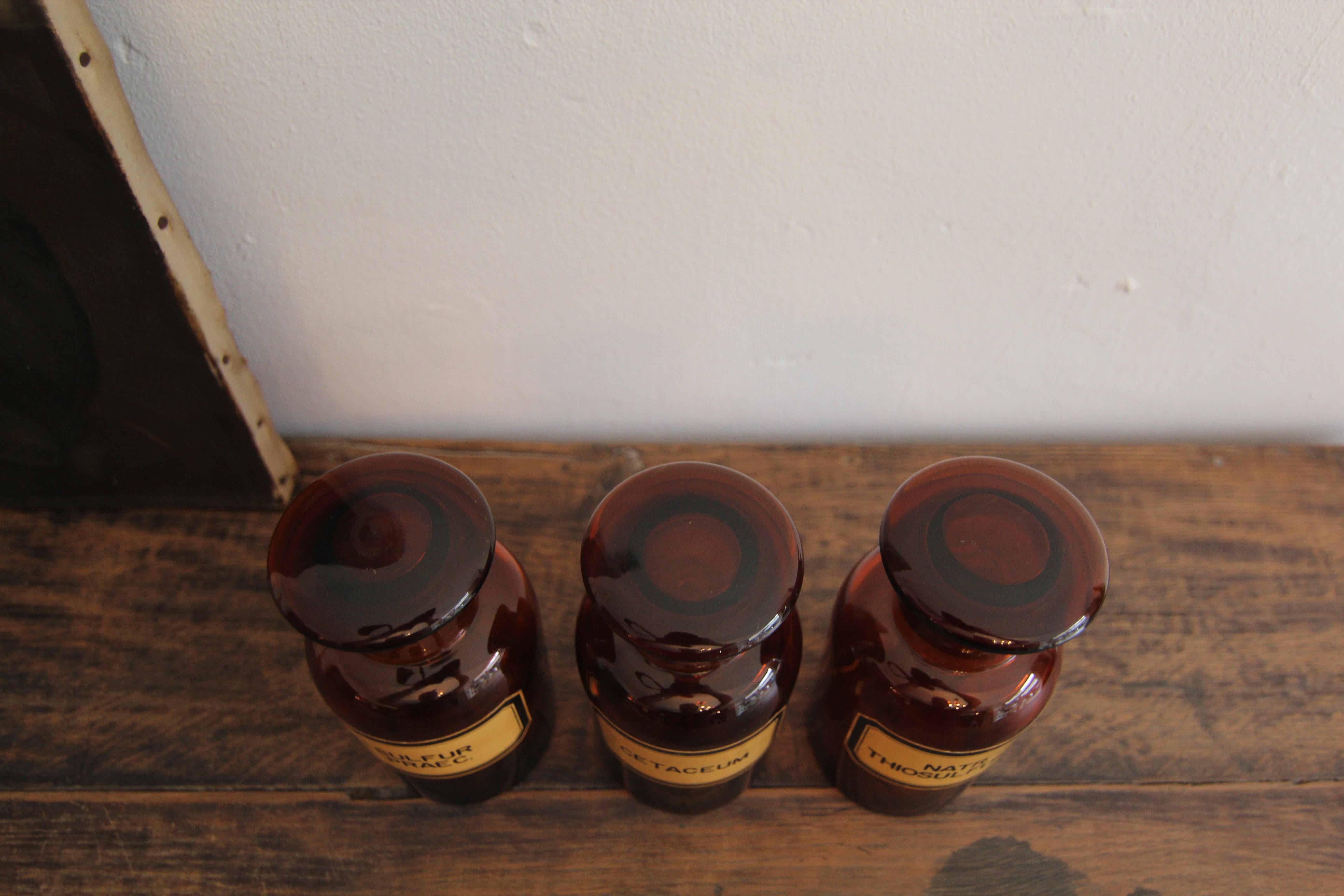 Ensemble de 3 pots en verre d'apothicaire allemands du début du 20e siècle en vente 1