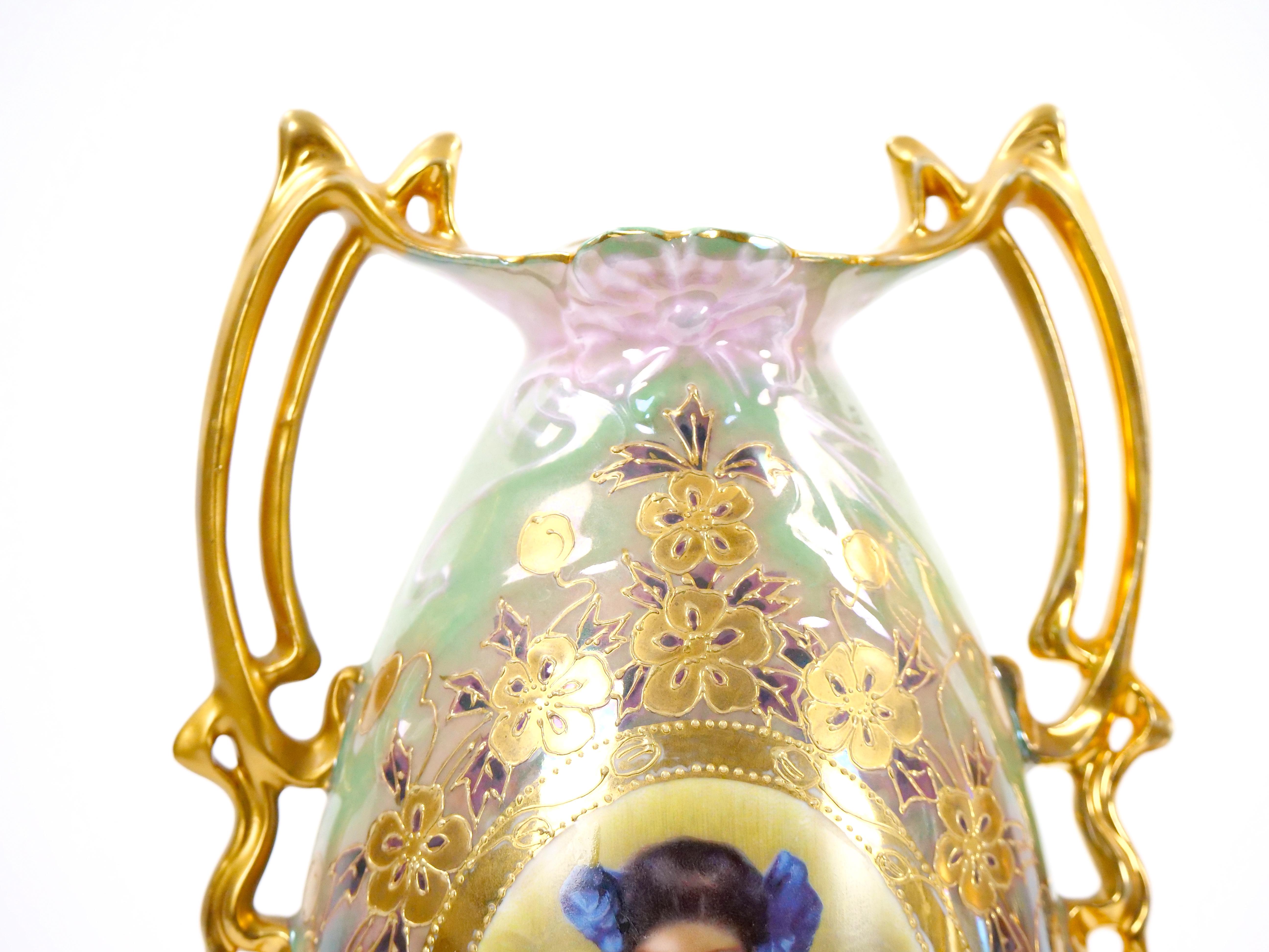 Vases en porcelaine peints à la main et dorés Art Nouveau allemand du début du 20e siècle en vente 4