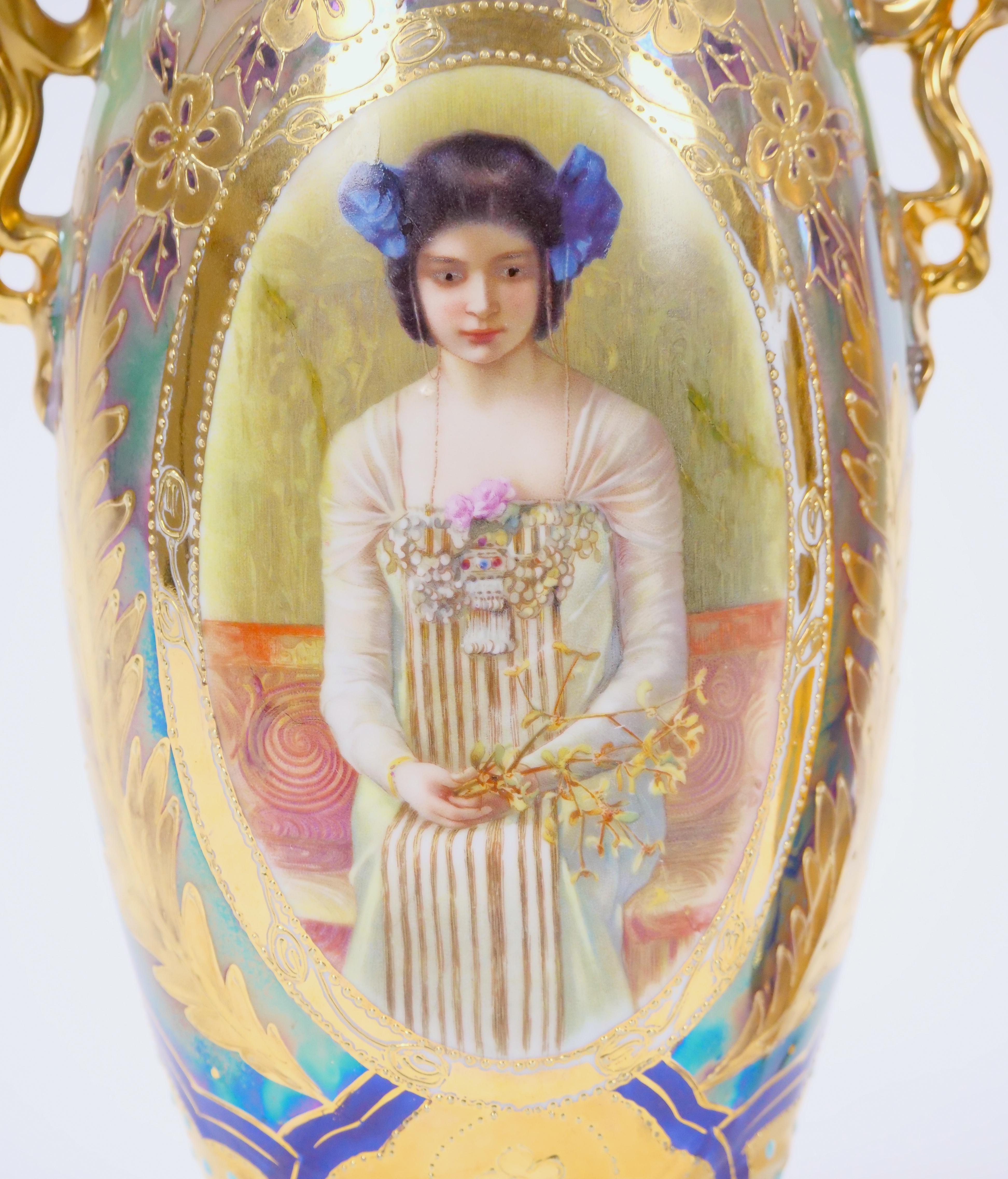Early 20th Century German Art Nouveau Hand-Painted / Gilt Porcelain Vases For Sale 1