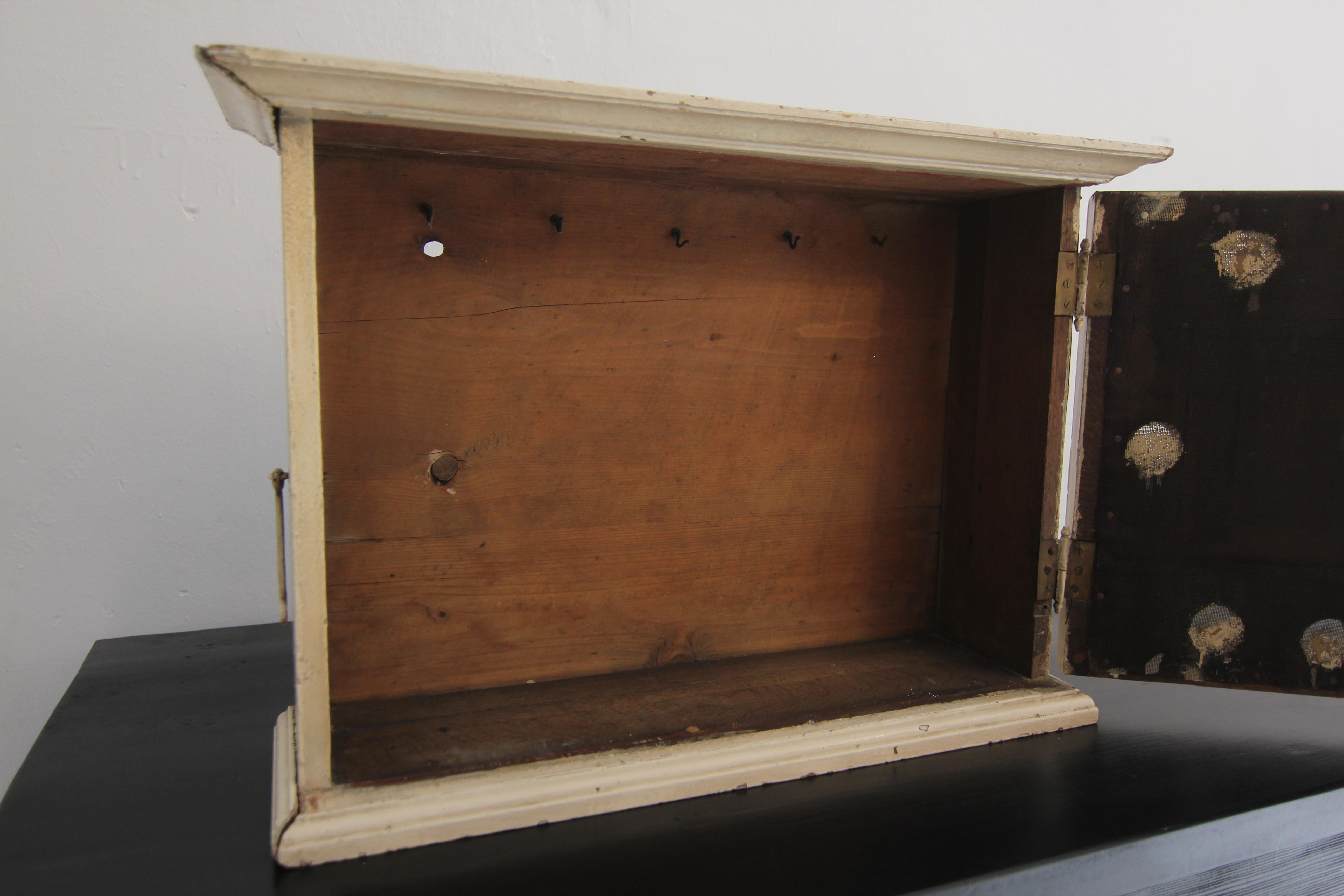 Early 20th Century German Cheese Dairy Cheesecloths Wall Cabinet 7