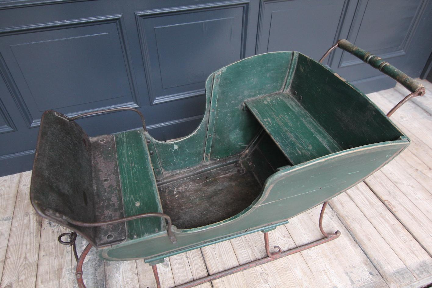 Early 20th Century German Children's Sledge For Sale 2