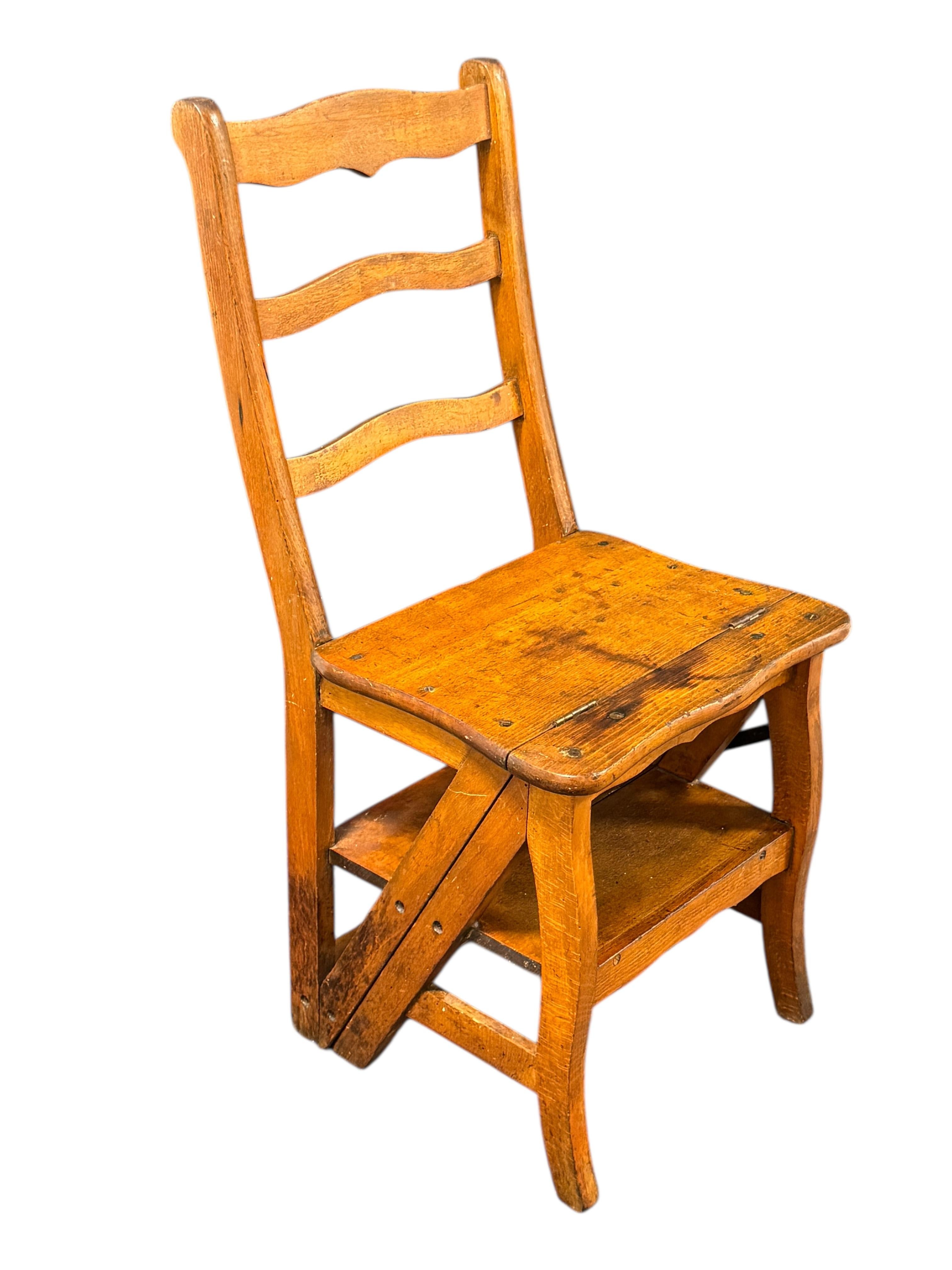 A principios del siglo 20 Alemán Francés Metamórfico Biblioteca Pasos Granja Silla 1900s en Bueno estado para la venta en Nuernberg, DE