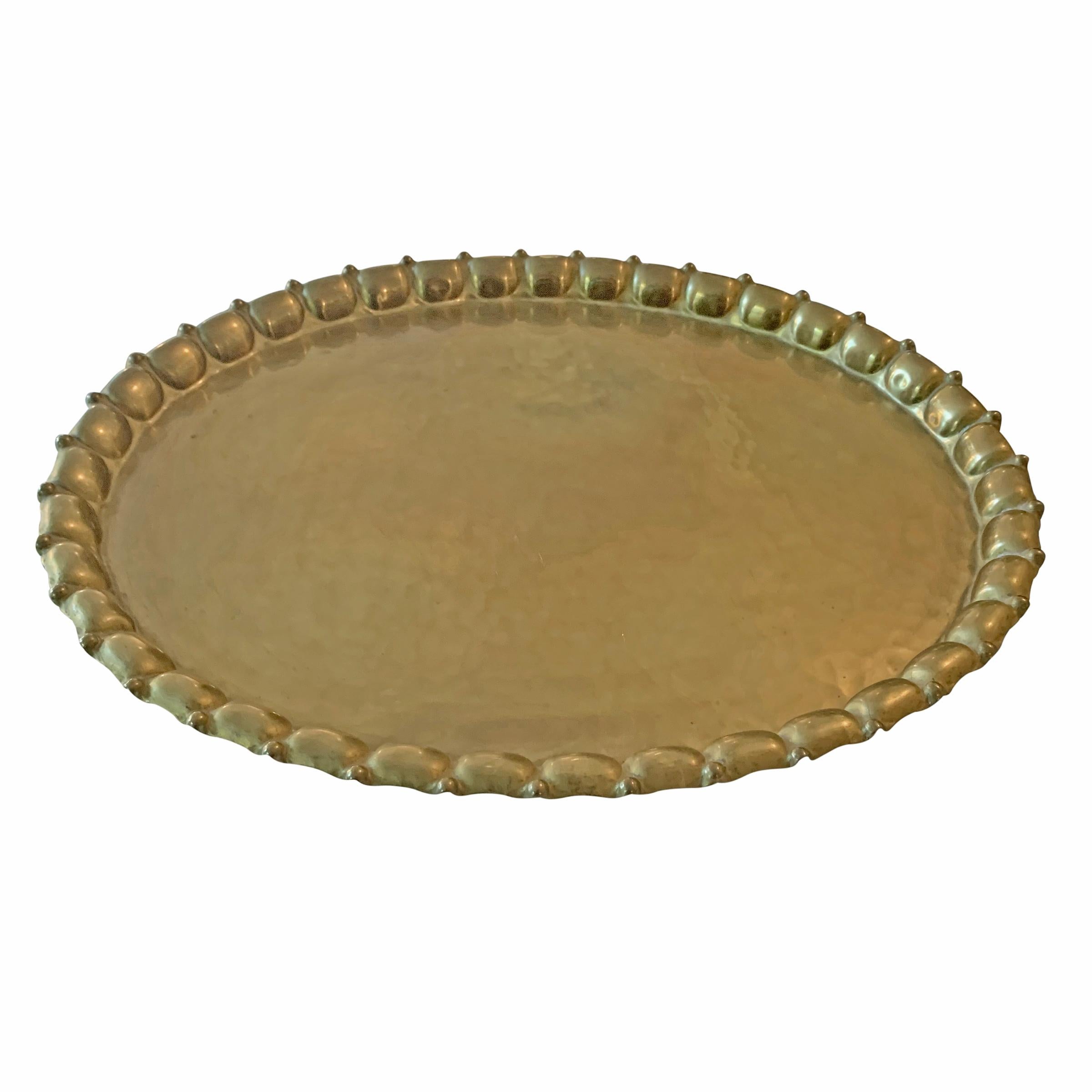 Early 20th Century German Jugendstil Hammered Brass Tray In Good Condition In Chicago, IL