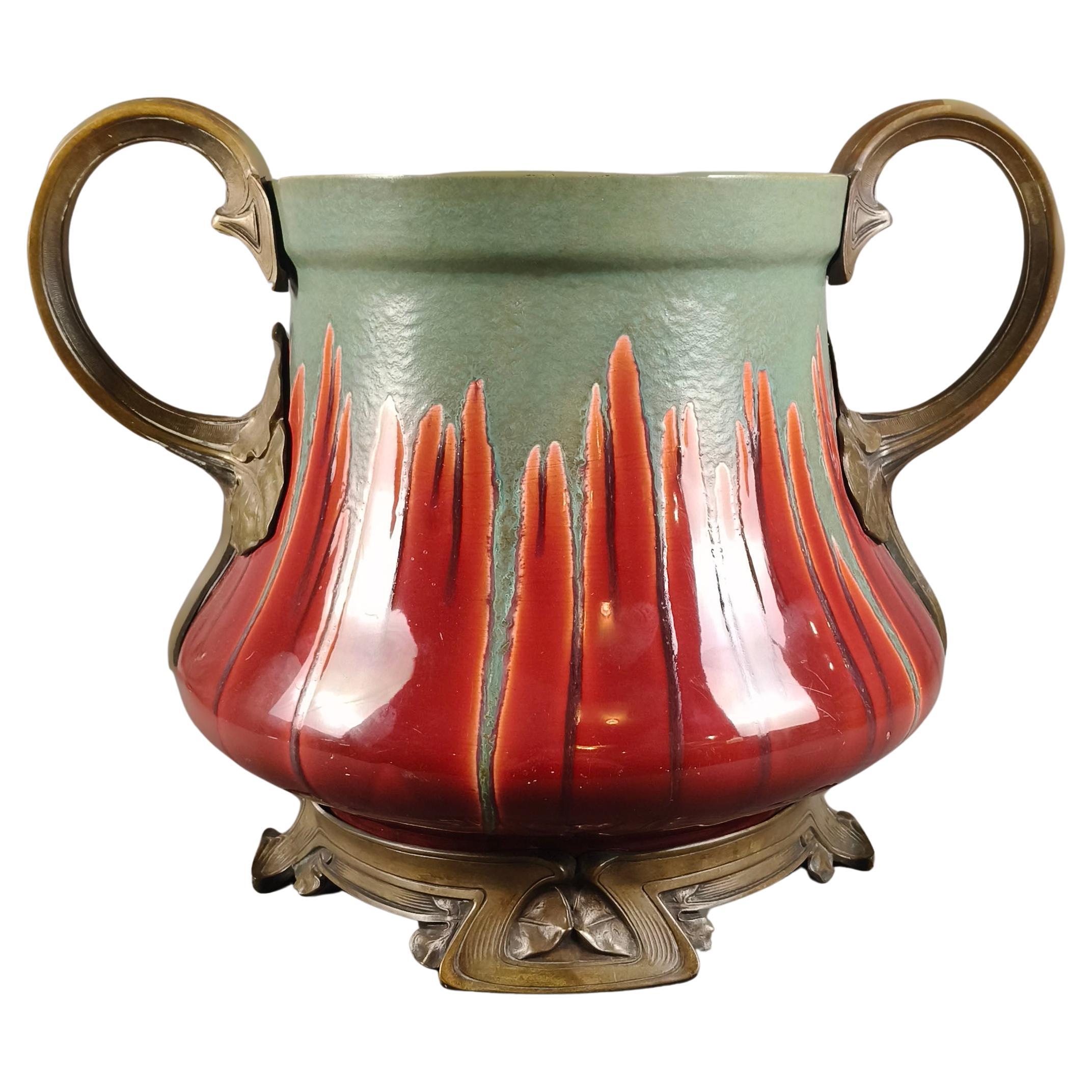 Jardinière en bronze et céramique Norica allemande du début du 20e siècle