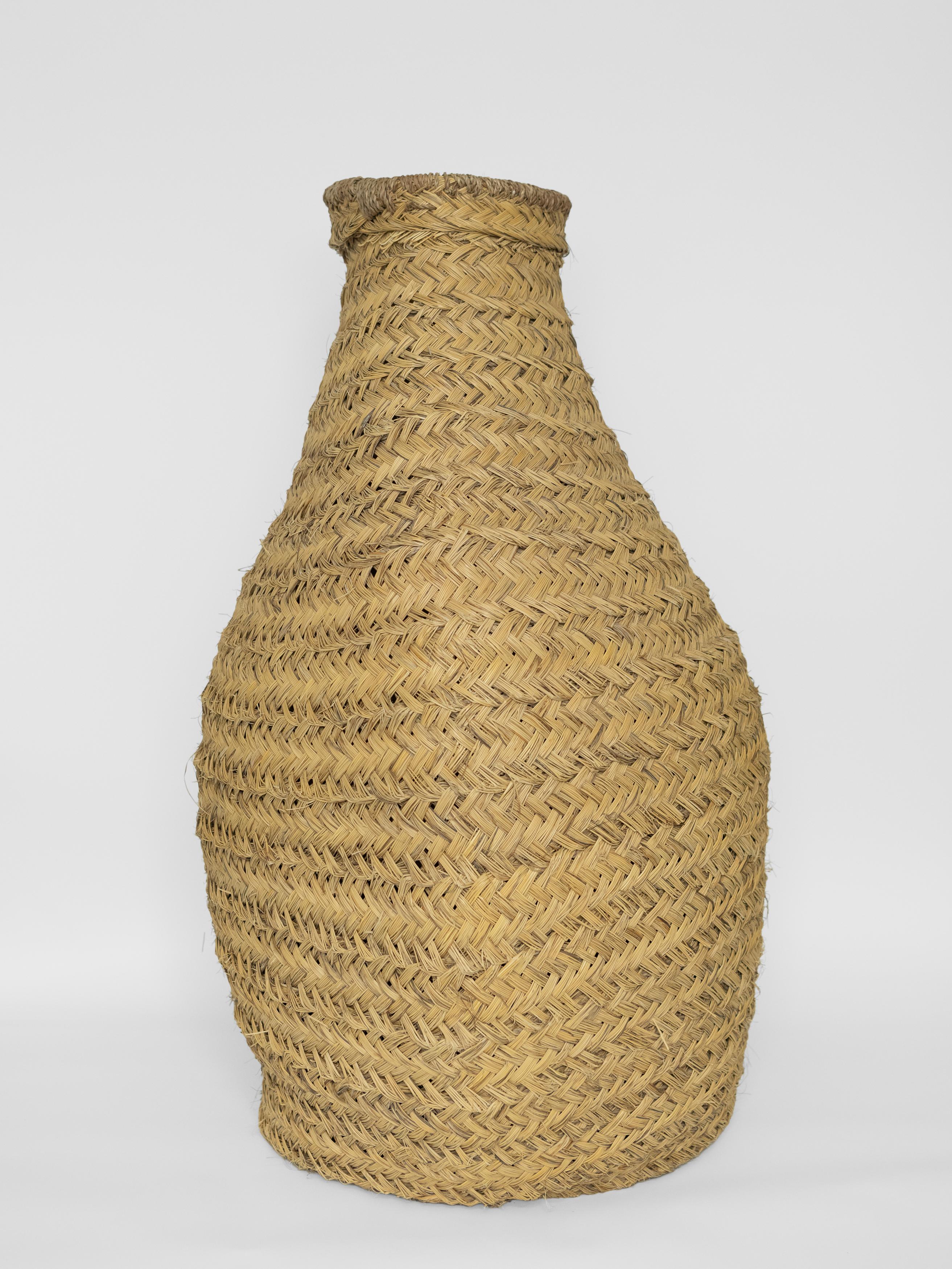 Cestino di segale gigante dei primi del Novecento proveniente dalla Francia In condizioni buone in vendita a Wainscott, NY