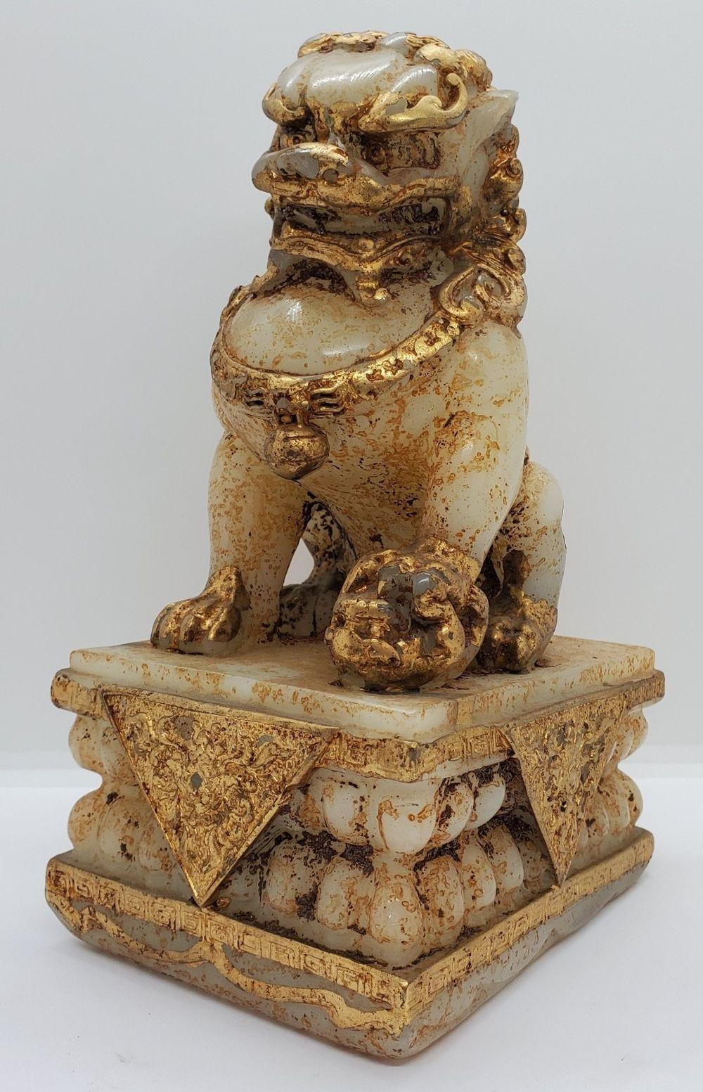Early 20th Century Gilded Stone Foo Dog In Good Condition For Sale In Pasadena, CA