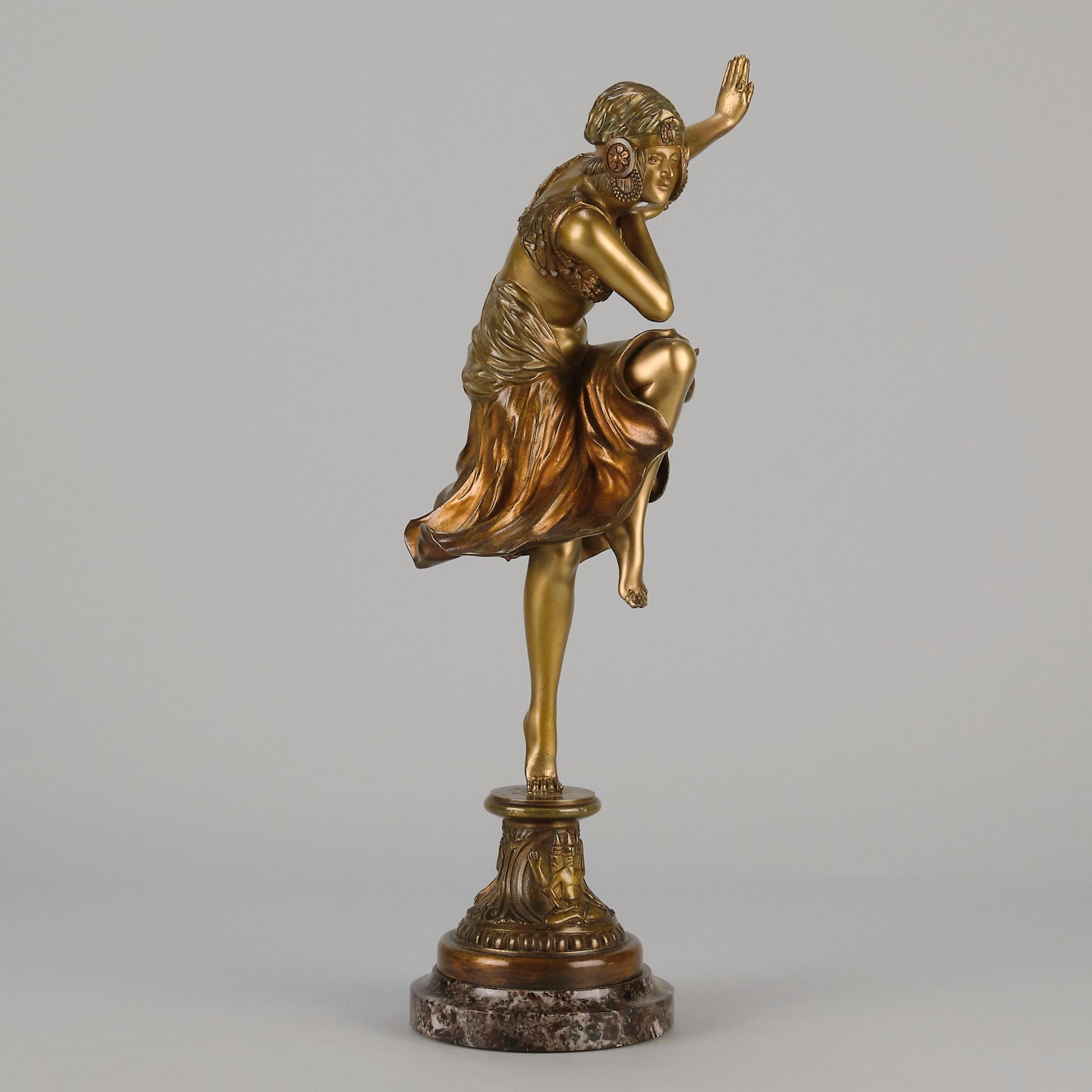Art déco Bronze doré du début du XXe siècle intitulé « Hindu Dancer » par Claire Colinet en vente