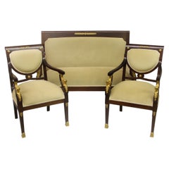 Set da salotto in tre pezzi in stile impero con montatura in bronzo dorato dei primi del Novecento