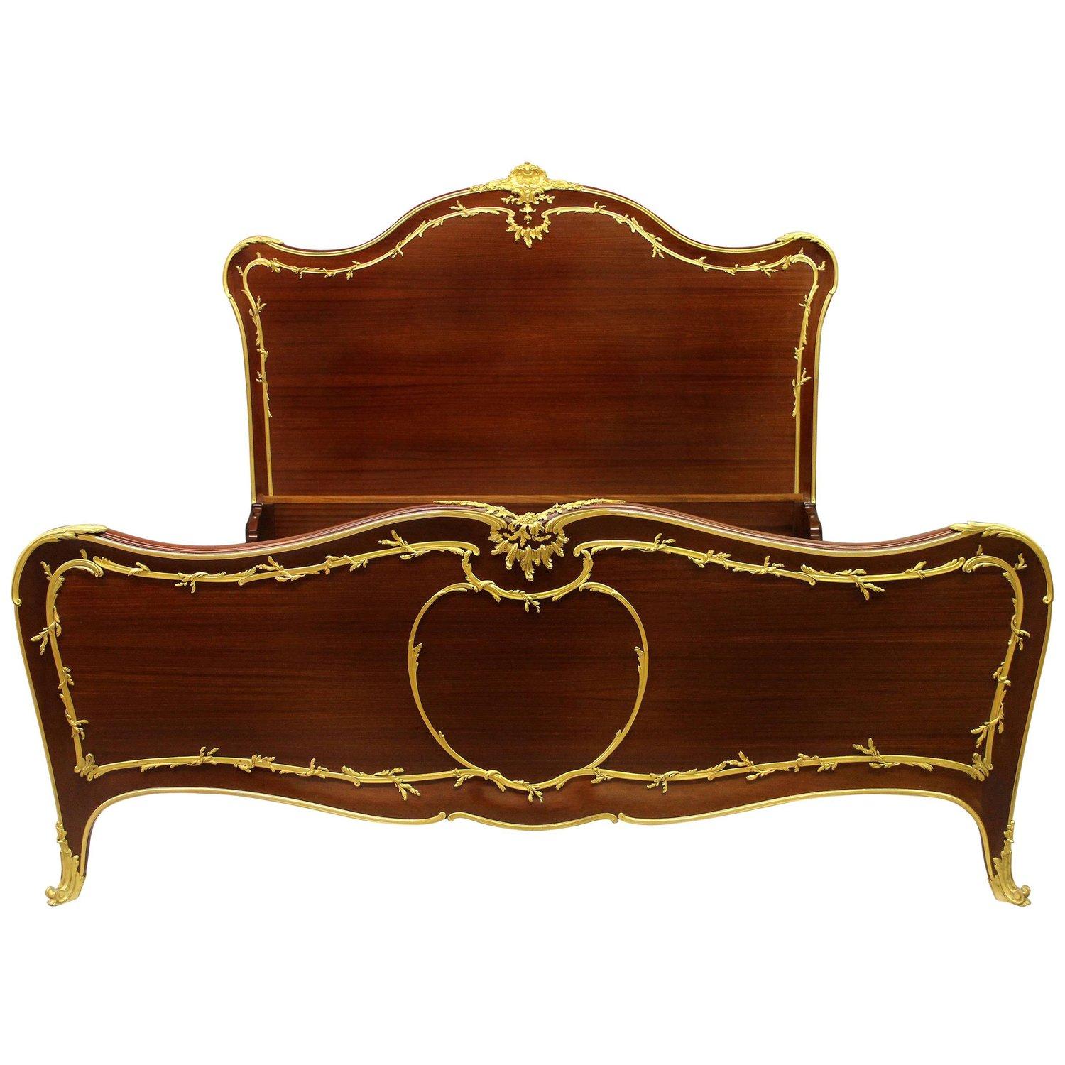 Early 20th Century Gilt Bronze-Mounted Mahogany King Size Bed by François Linke For Sale 2