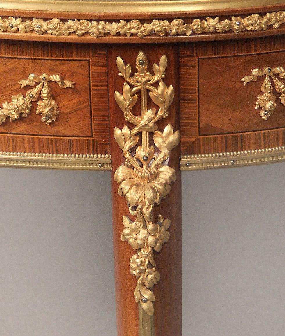 Early 20th Century Gilt Bronze Mounted Parquetry Vitrine Table by François Linke In Good Condition For Sale In New York, NY