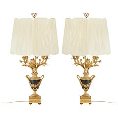 Lampada in bronzo dorato e metallo patinato stile Luigi XVI dei primi del Novecento
