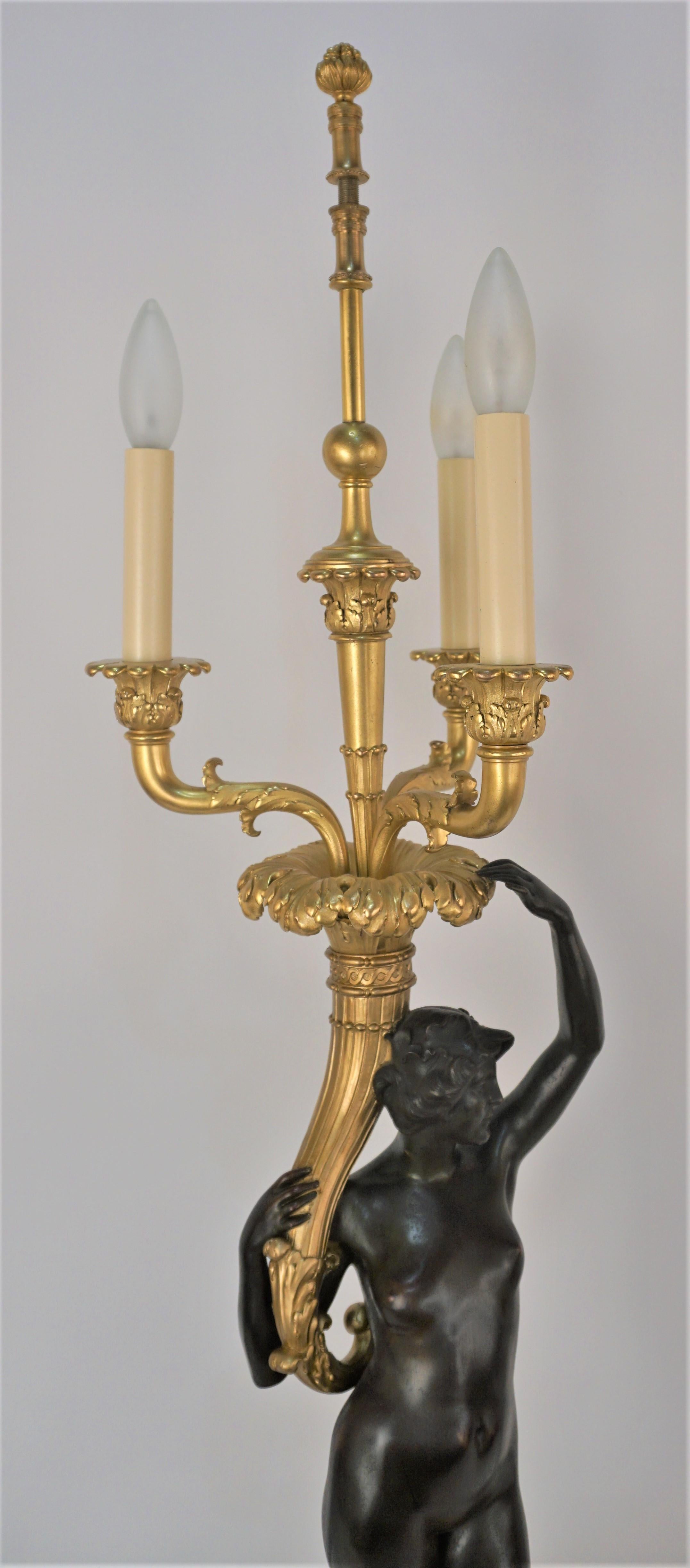 Early 20th Century Gilt bronze Table Lamp For Sale 4