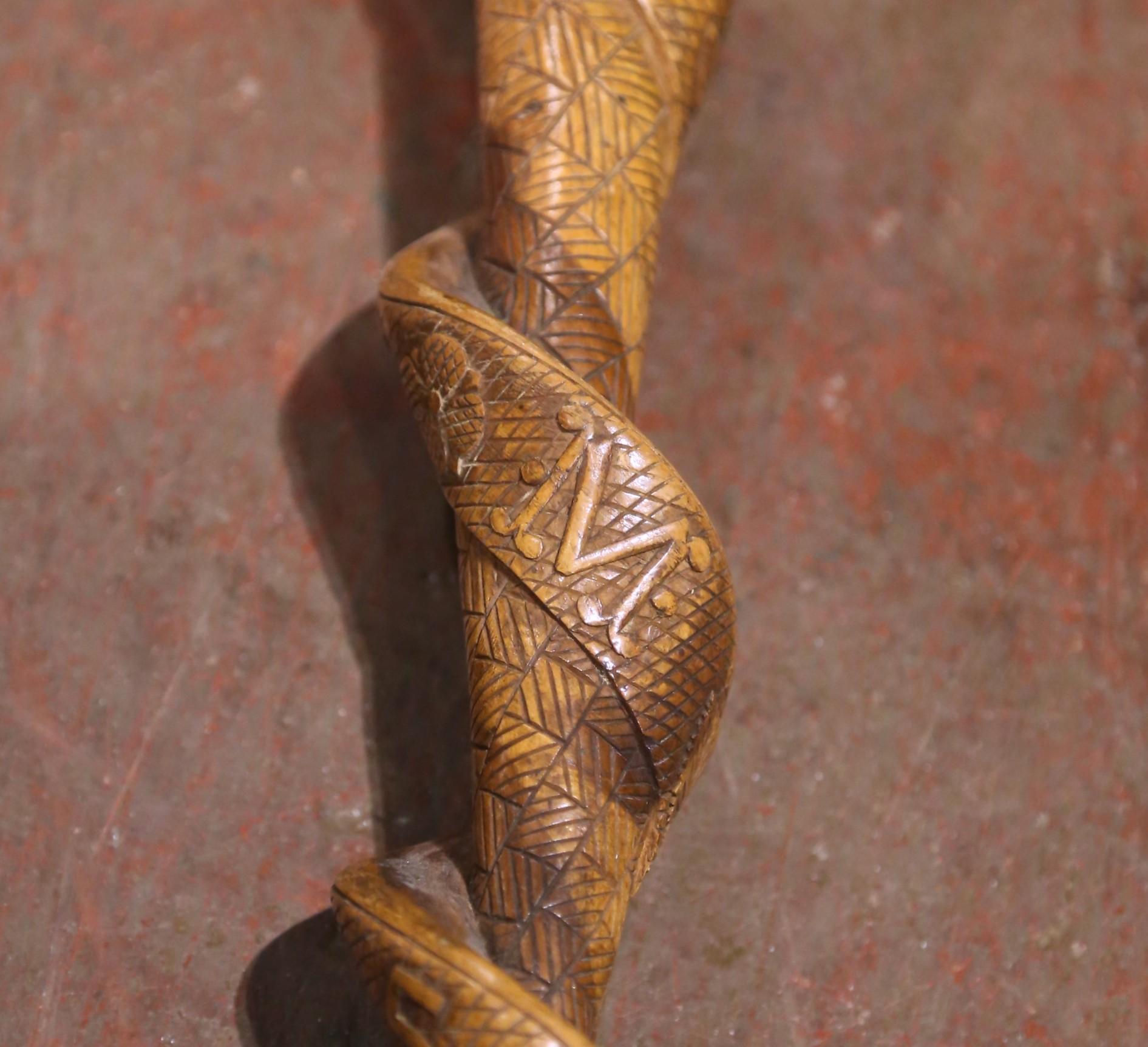 Soporte para doce bastones francés de hierro dorado de principios del siglo XX con asa y 3 bastones en venta 4