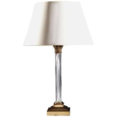 Lampada da tavolo a colonna in vetro e ottone dell'inizio del XX secolo con capotolo corinzio