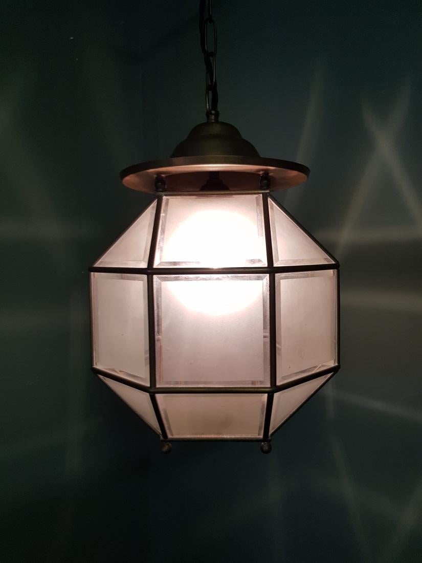 Early 20th Century Glass & Brass Pendant Cubic Ceiling Light Adolf Loos Style In Good Condition For Sale In Raalte, NL
