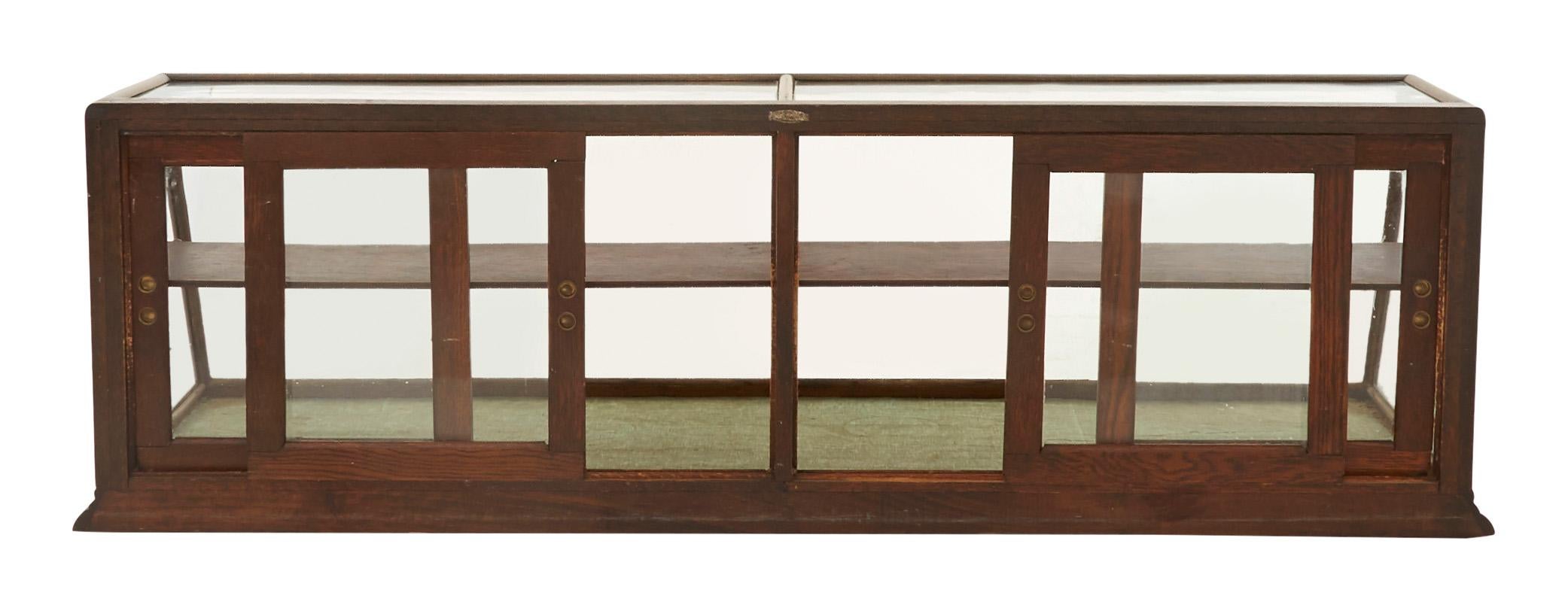 American Early 20th Century Glass and Oak Tabletop Display Case For Sale