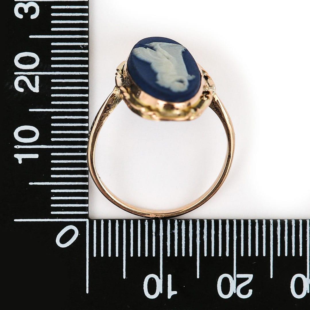 Early 20th Century Gold and Blue Oval Jasperware Wedgwood Ring 5