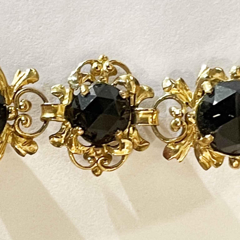 Early 20th Century Gold and Onyx Necklace and Bracelet Jewelry Parure For  Sale at 1stDibs