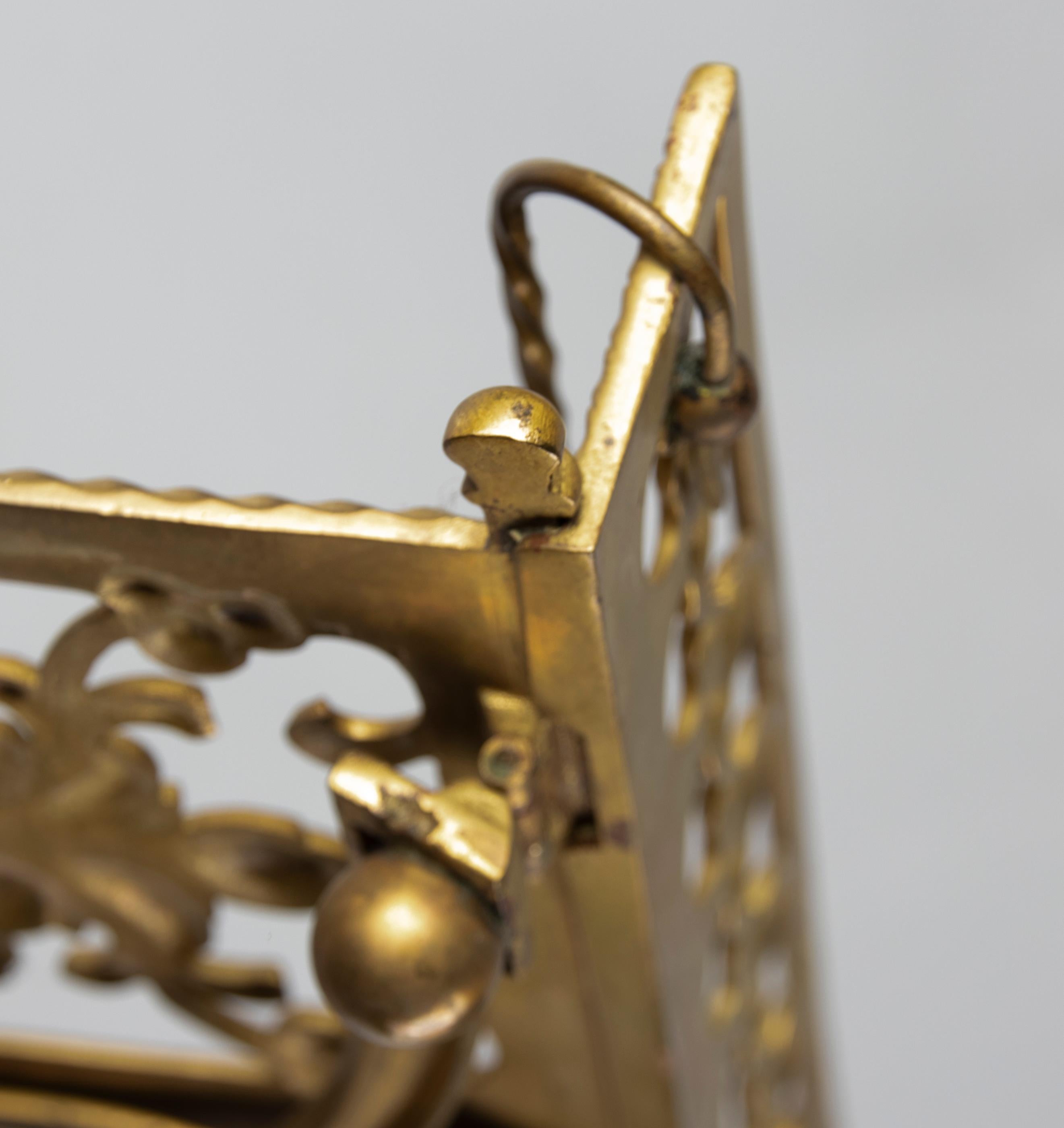 Early 20th Century Gothic Style Gilt Bronze Book Stand Rack 10