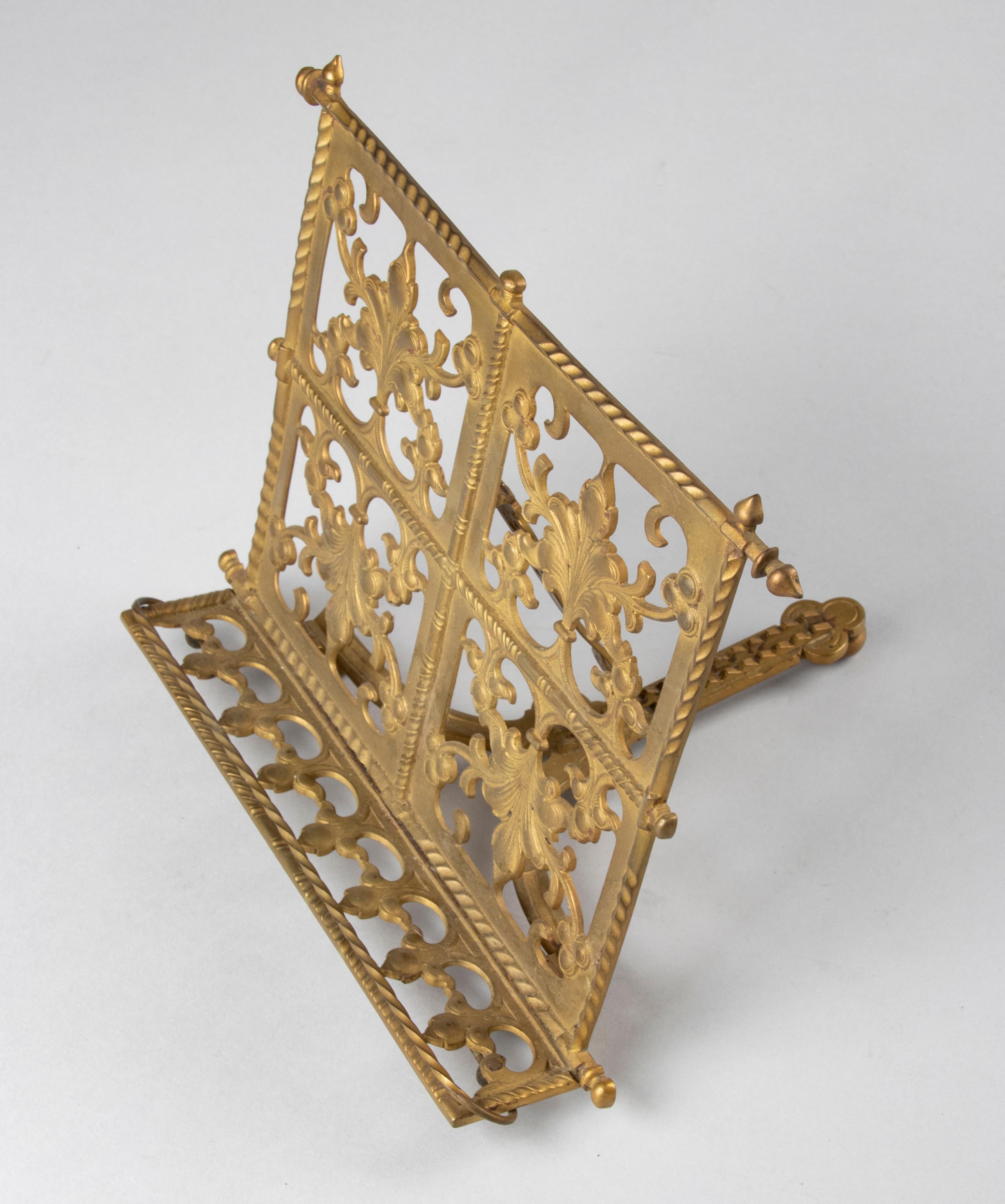 Early 20th Century Gothic Style Gilt Bronze Book Stand Rack 3