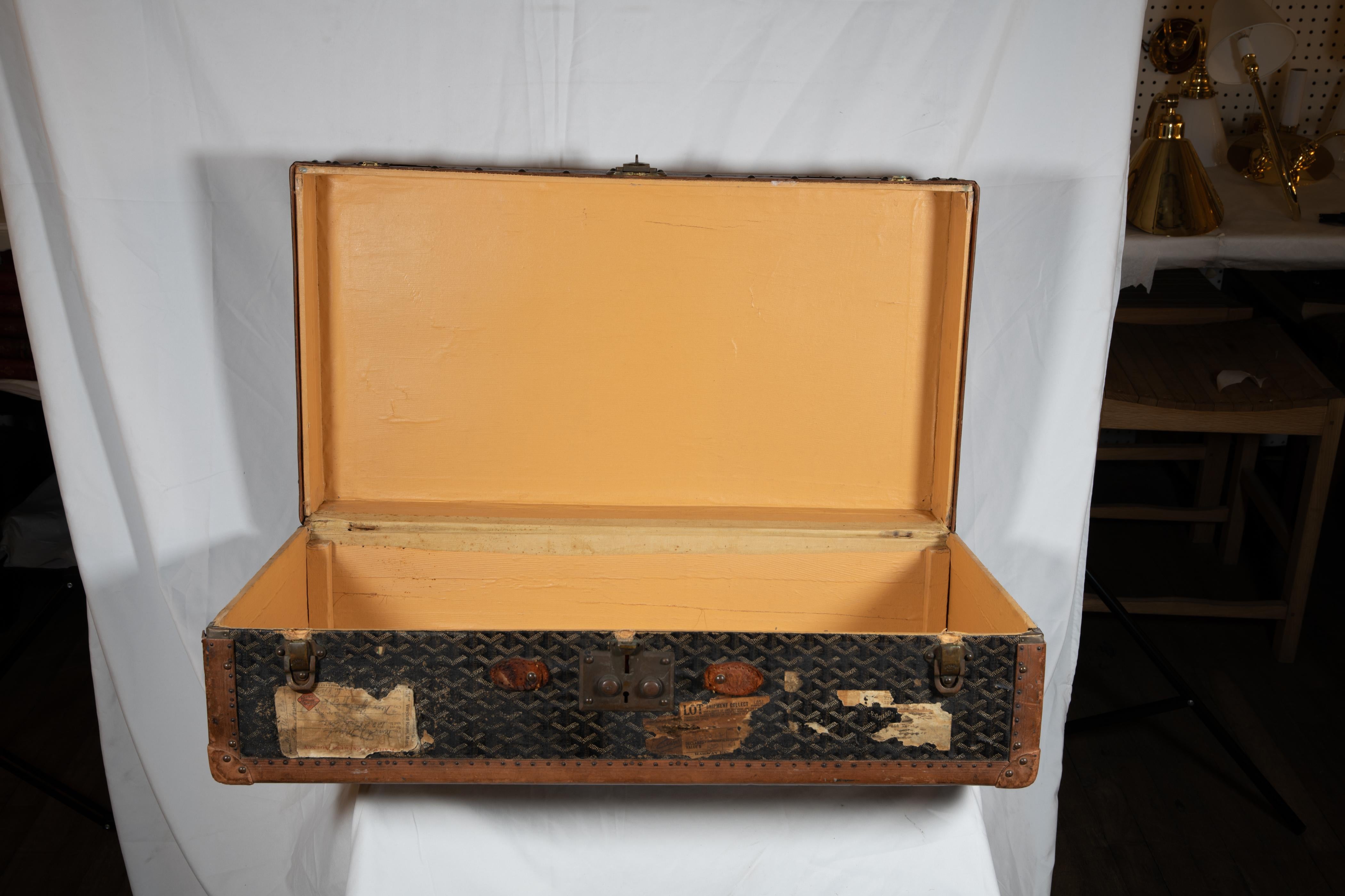 French Early 20th Century Goyard Case For Sale