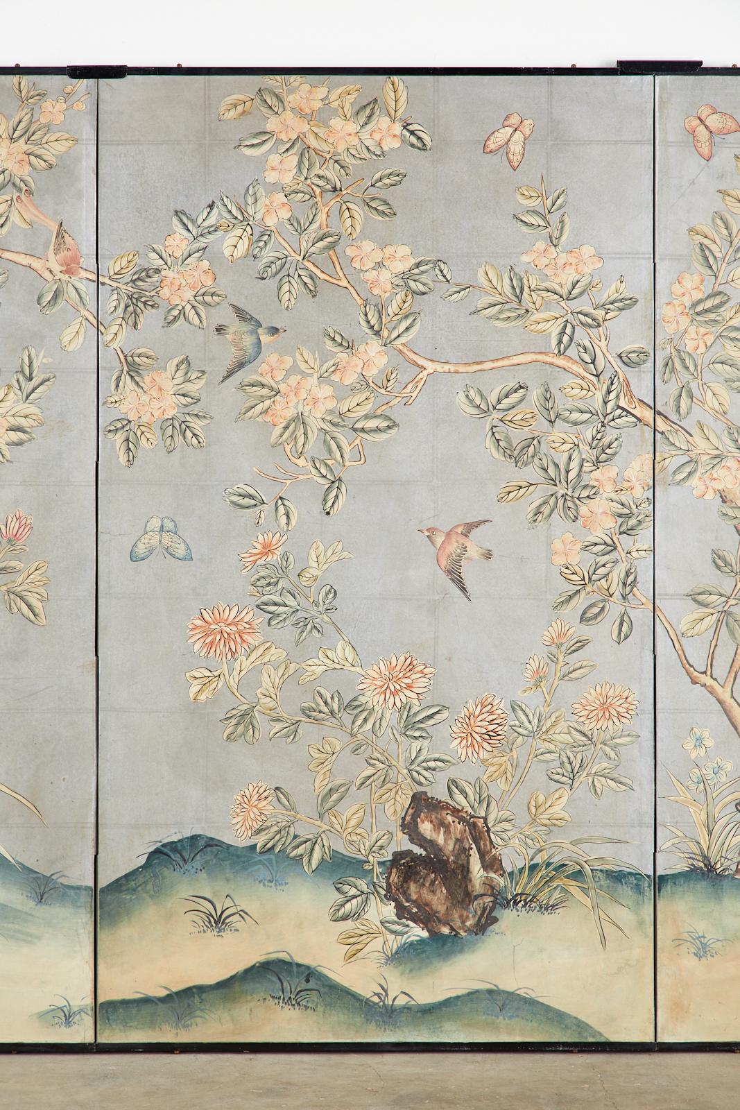Early 20th Century Gracie Chinoiserie Style Wallpaper Panel Screen In Good Condition In Rio Vista, CA