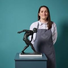 Early 20th Century Grand Tour Style Bronze Figure Throwing a Rock