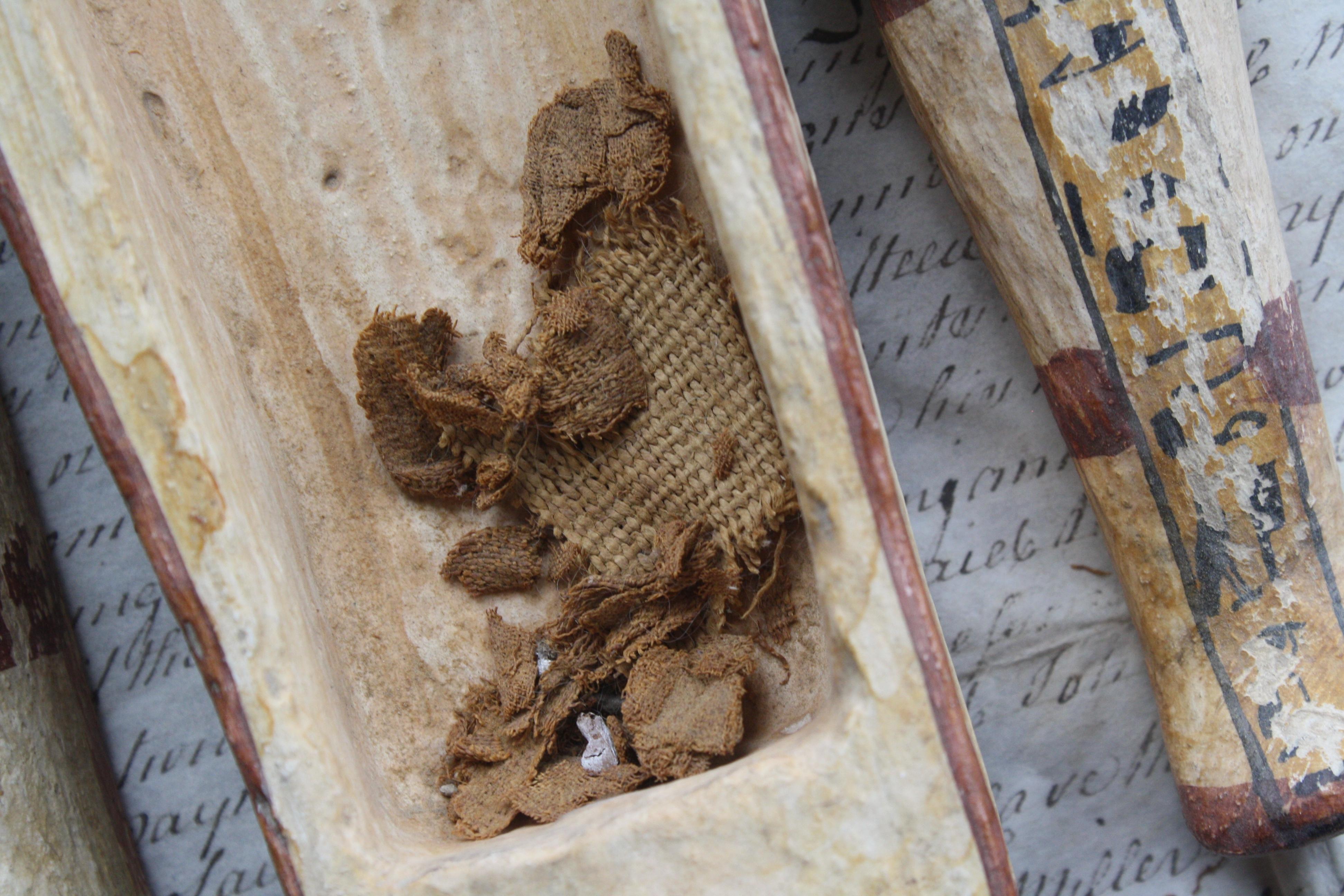 Early 20th Century Grand Tour Tourist Souvenir Sarcophagus Egyptian Mummy 1