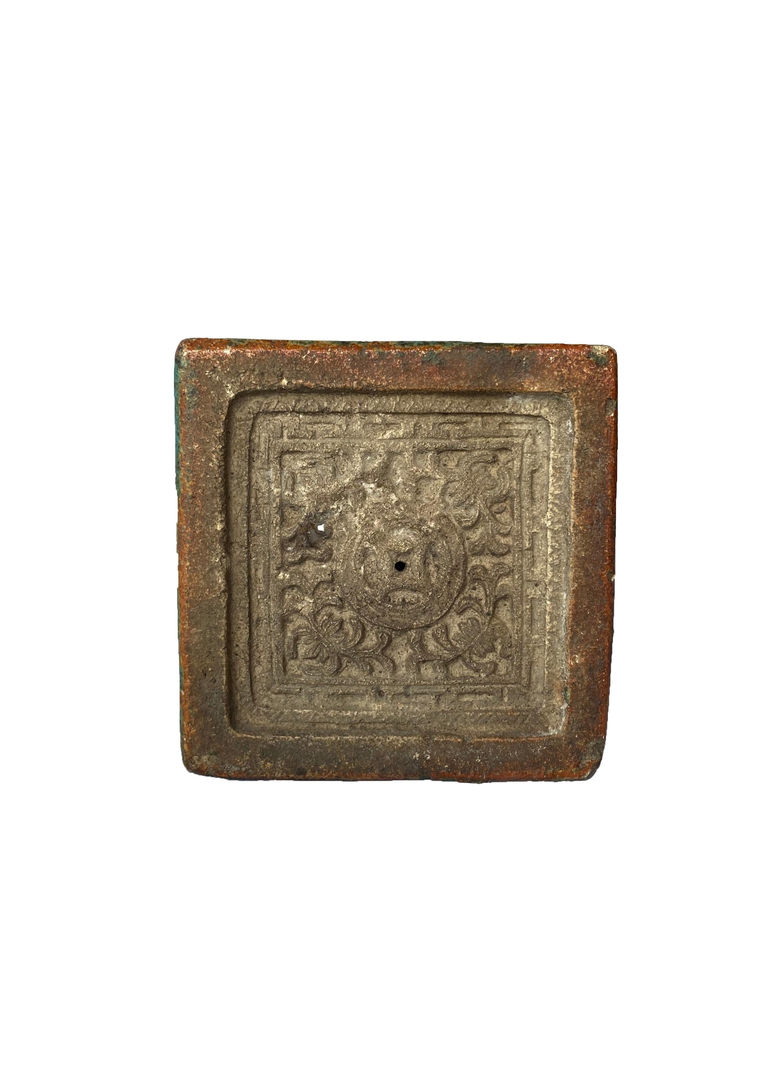 20ième siècle  Coussin chinois en céramique émaillée verte Shiwan en opium, début du 20ème siècle en vente