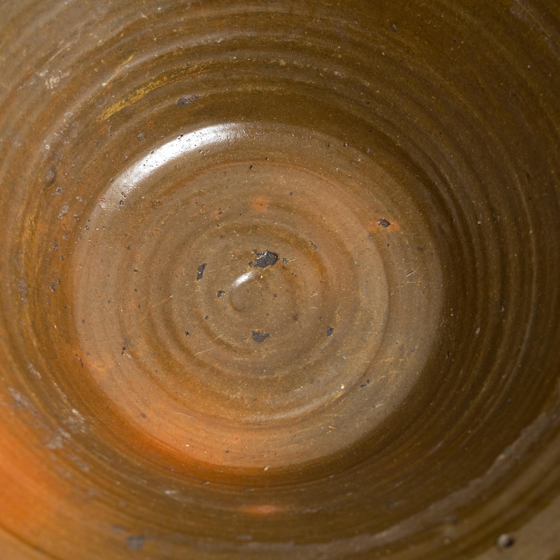 Centre de table en céramique rustique verte faite à la main, début du 20e siècle en vente 2