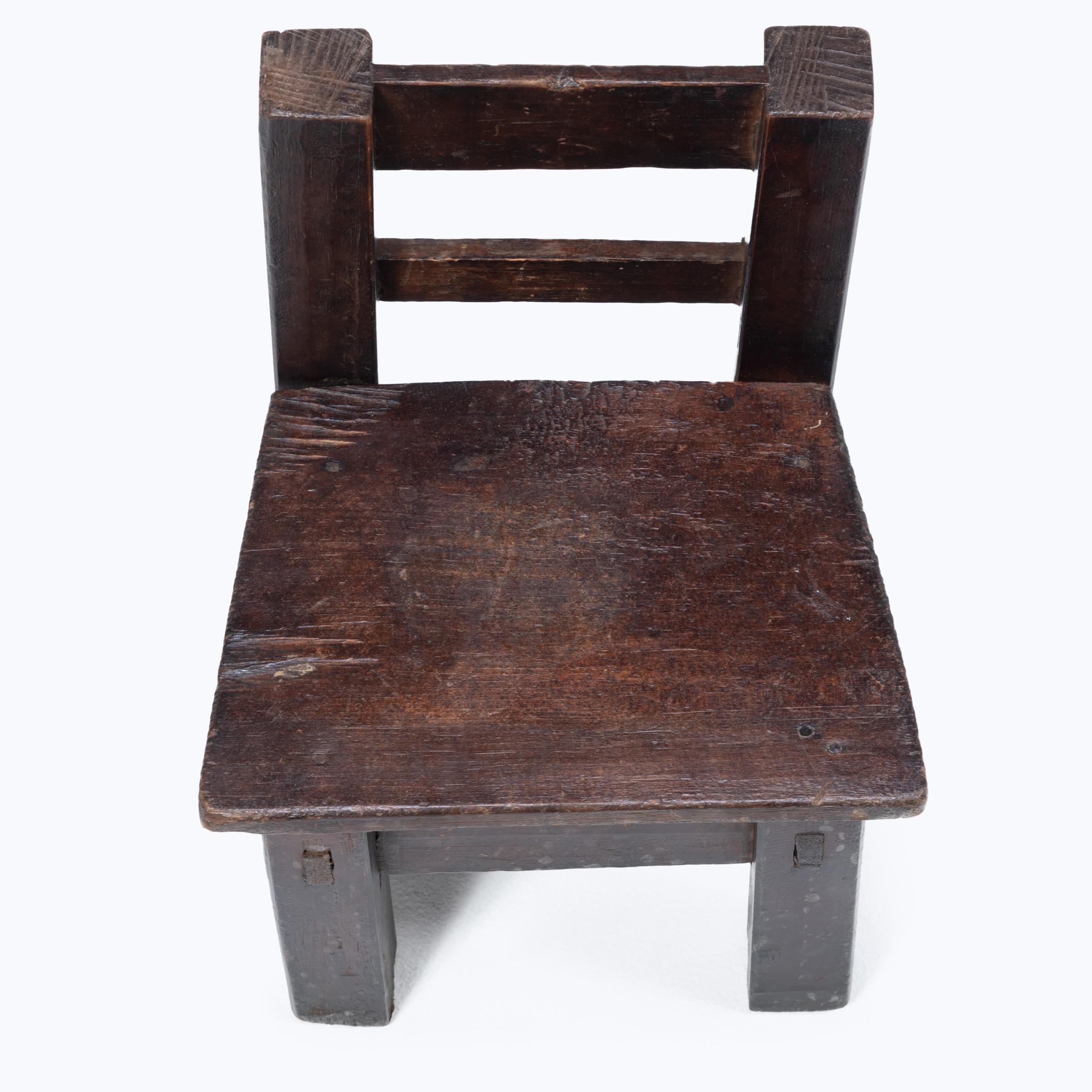 Guatemalan Child's Chair, c. 1900 In Good Condition For Sale In Chicago, IL