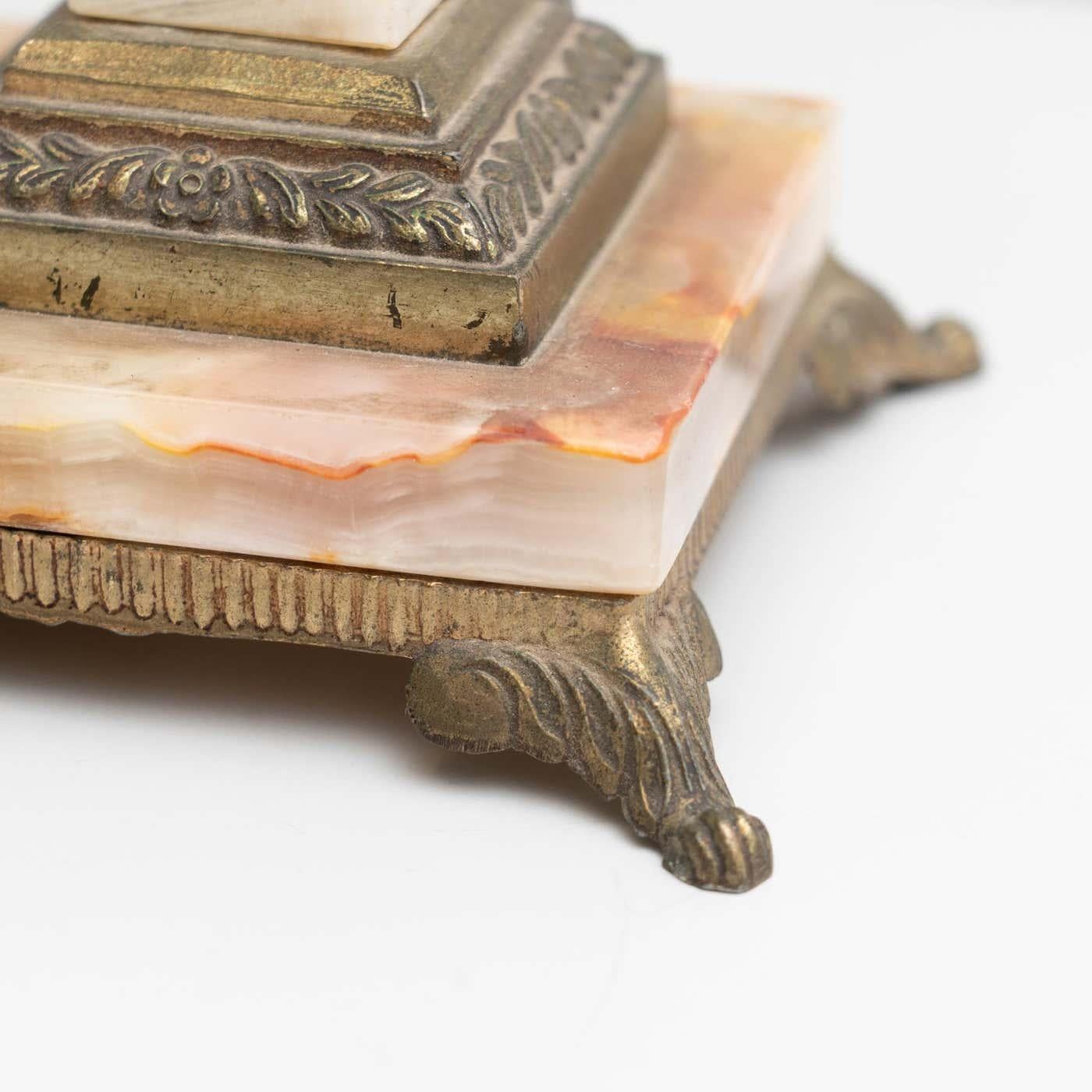 Lámpara de mesa de mármol y metal guillotinado de principios del siglo XX en Bueno estado para la venta en Barcelona, ES