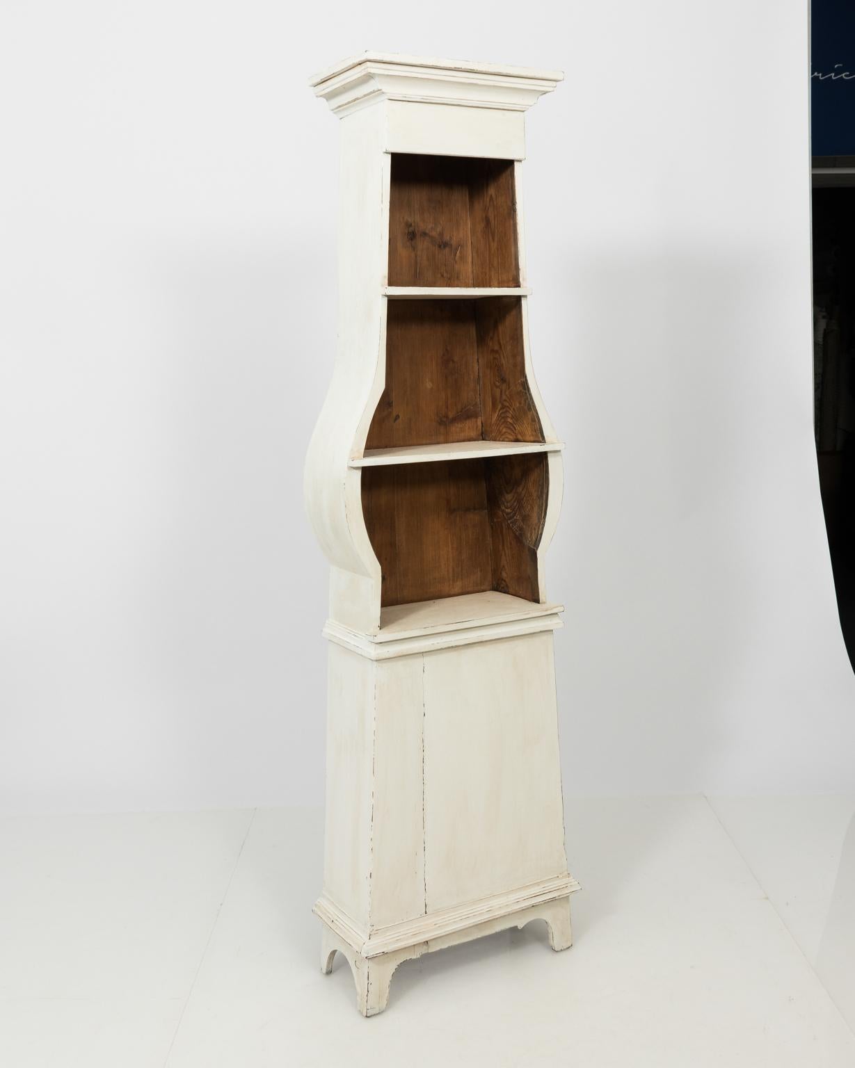Early 20th Century Gustavian Painted Cabinet 3