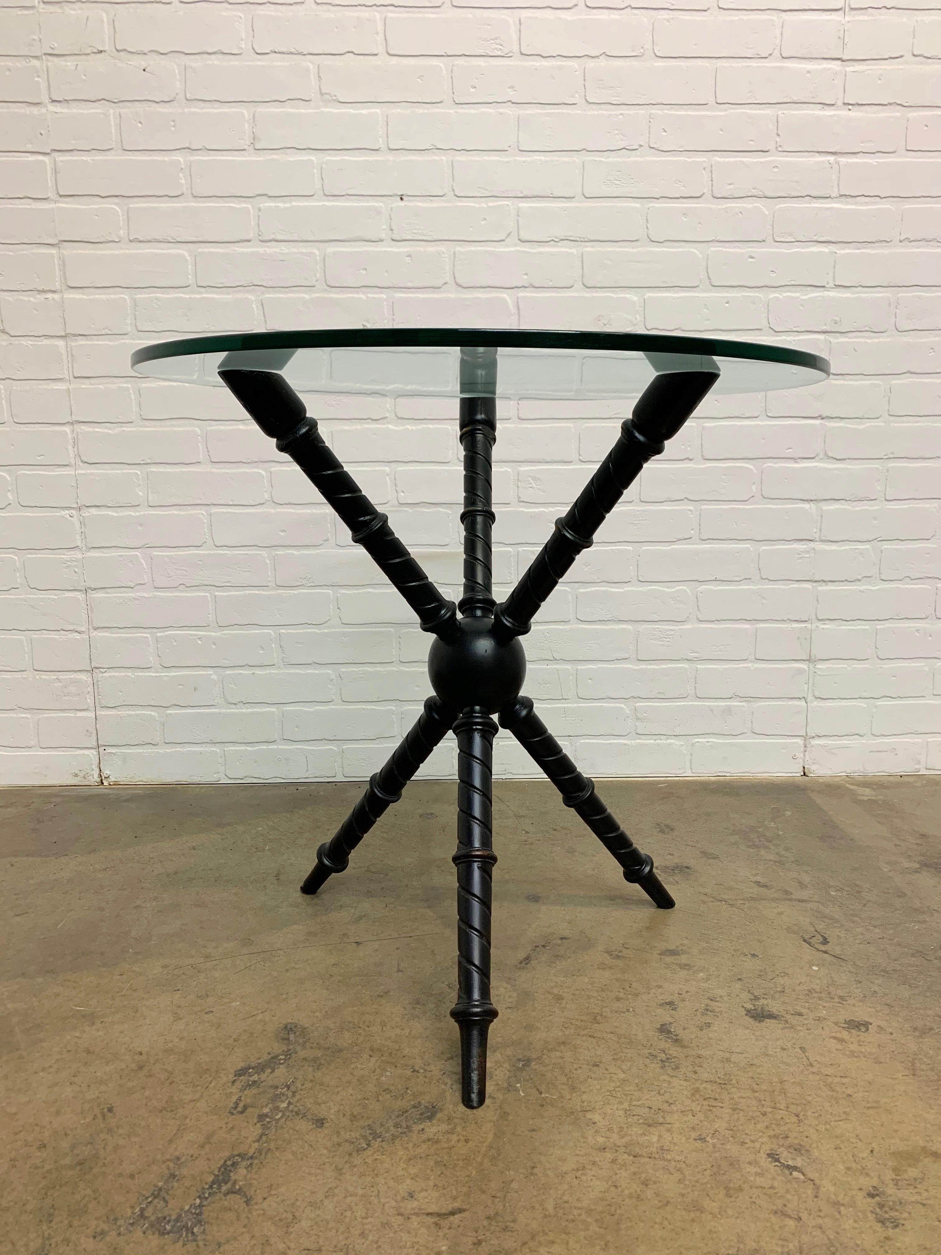 Early 20th Century Gypsy Table In Good Condition For Sale In Denton, TX